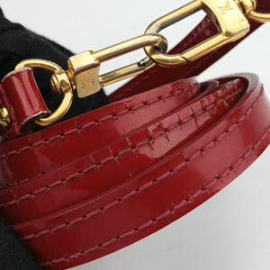 Vintage Louis Vuitton Alma BB pomme d'amour Vernis M91606 shoulderbag | stylenewstar