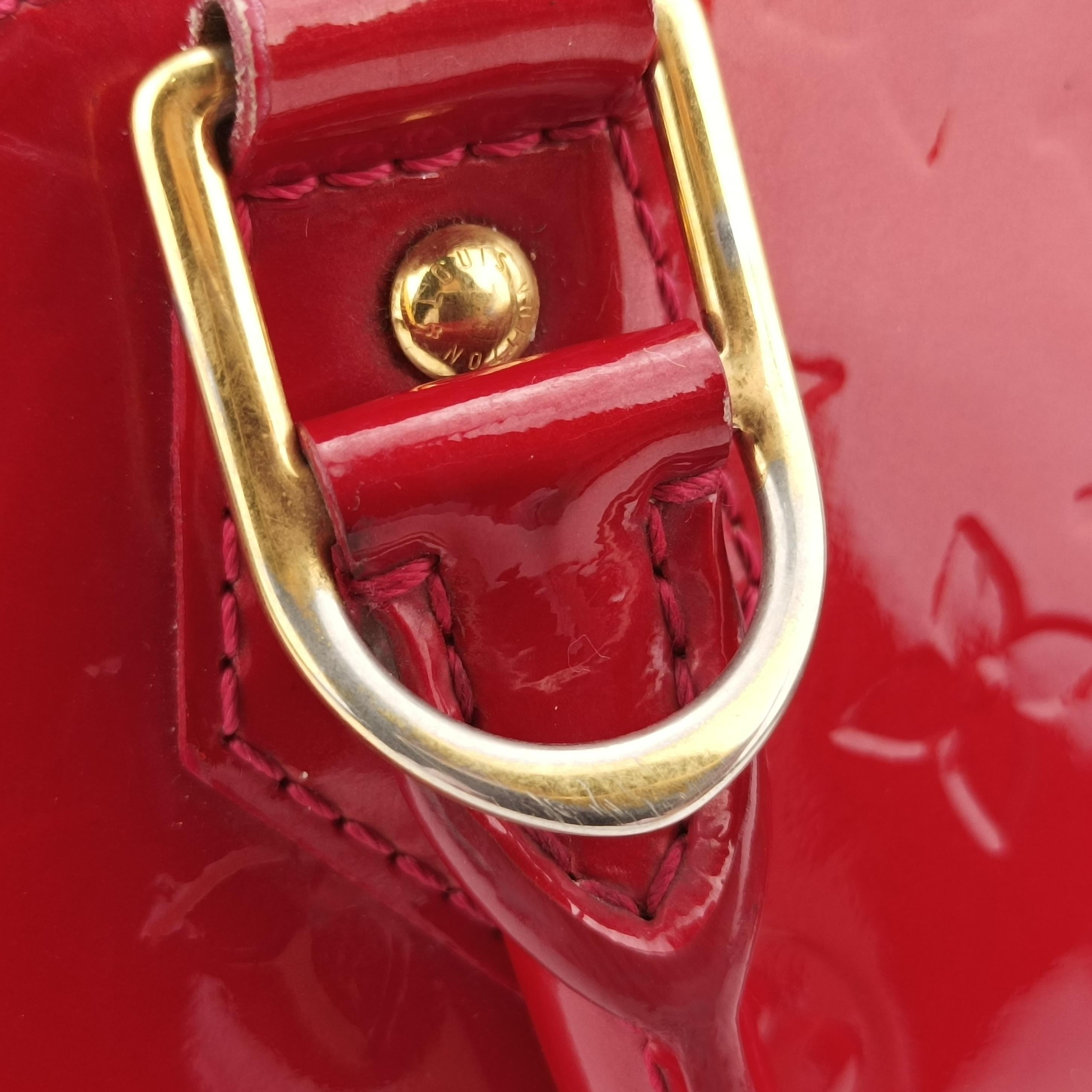 Vintage Louis Vuitton Alma BB pomme d'amour Vernis M91606 shoulderbag | stylenewstar