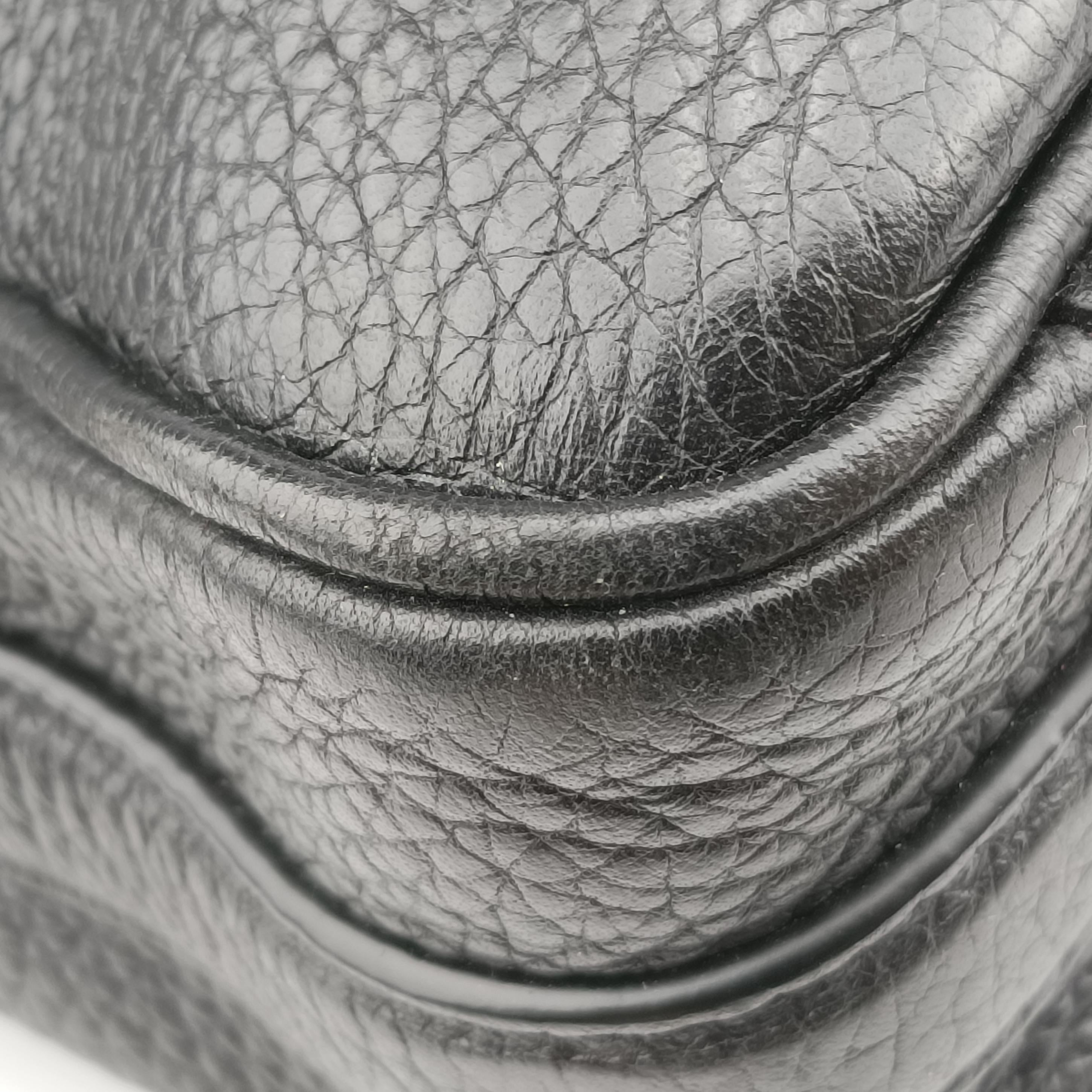 Pre-owned Louis Vuitton Armand Briefcase MM Noir Taurillon leather M54381 handbag | stylenewstar