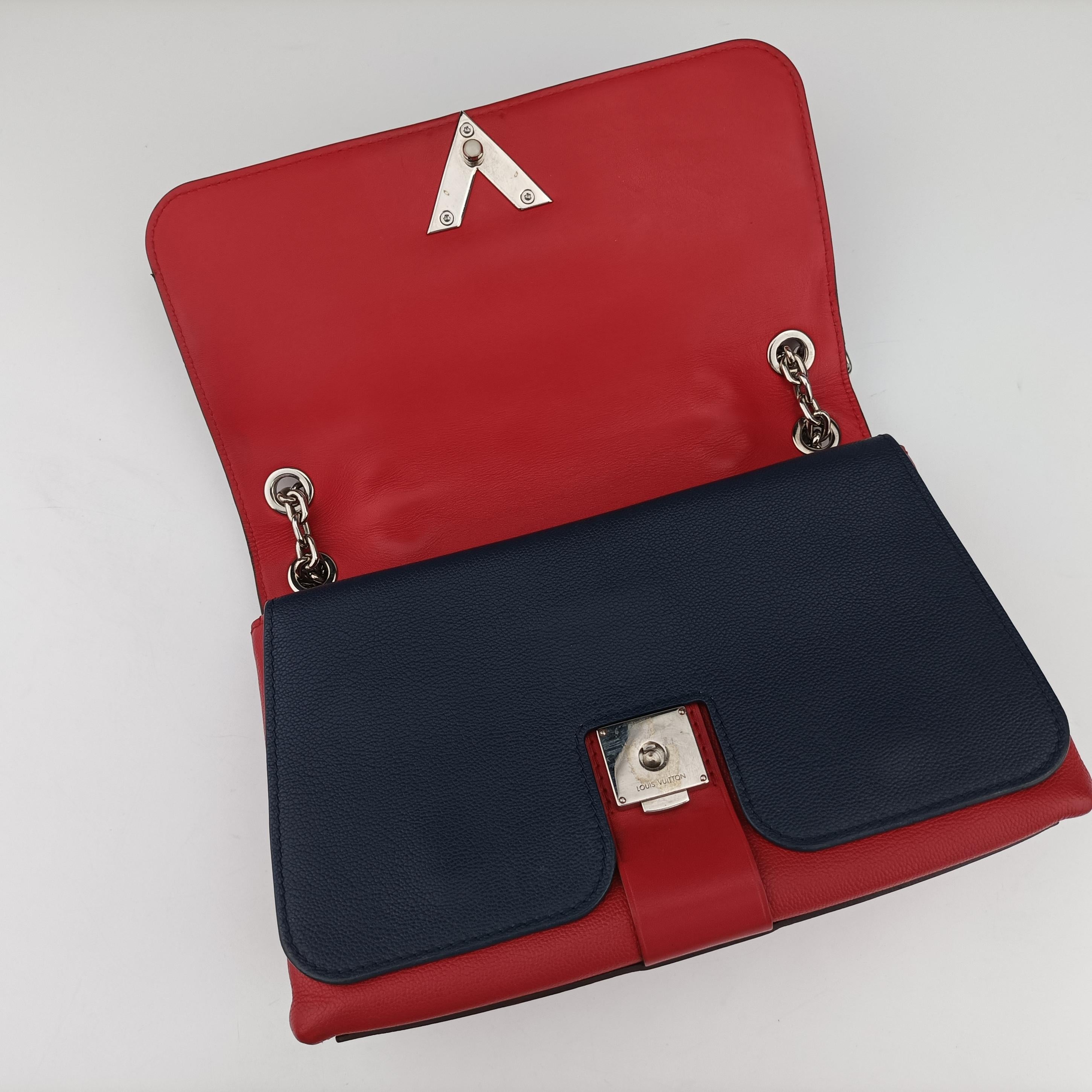 Pre-owned Louis Vuitton Very Chain ruby×blue Leather M44285 shoulderbag | stylenewstar