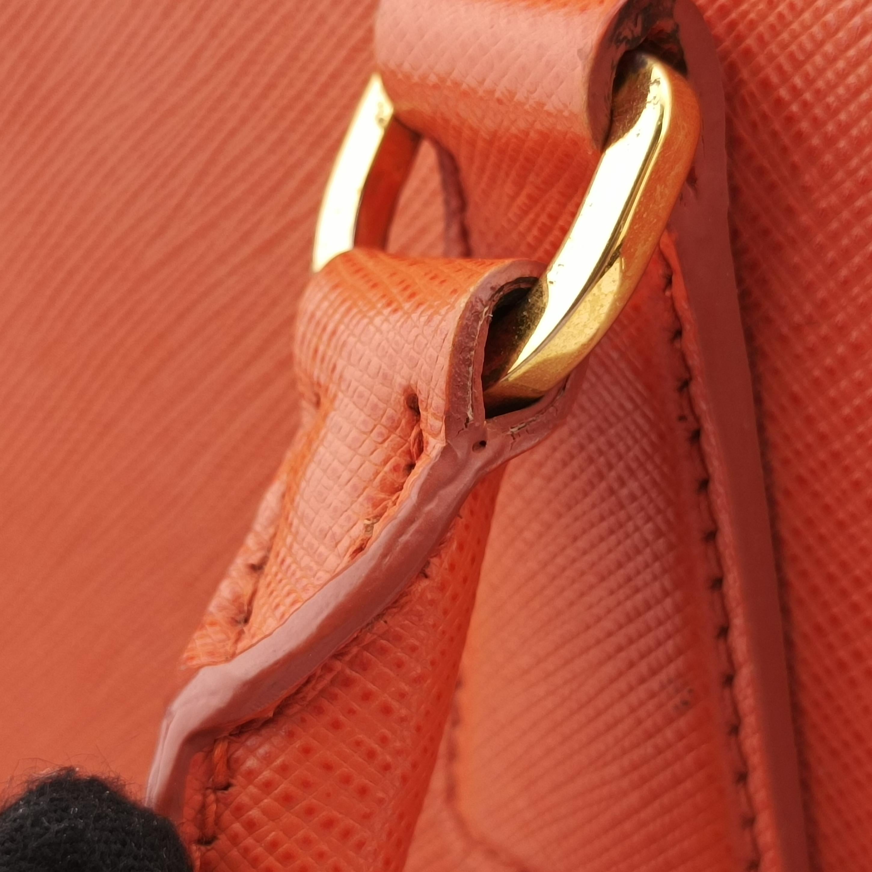 Pre-owned Prada Promenade Orange SAFFIANO　Leather BN2567 shoulderbag | stylenewstar