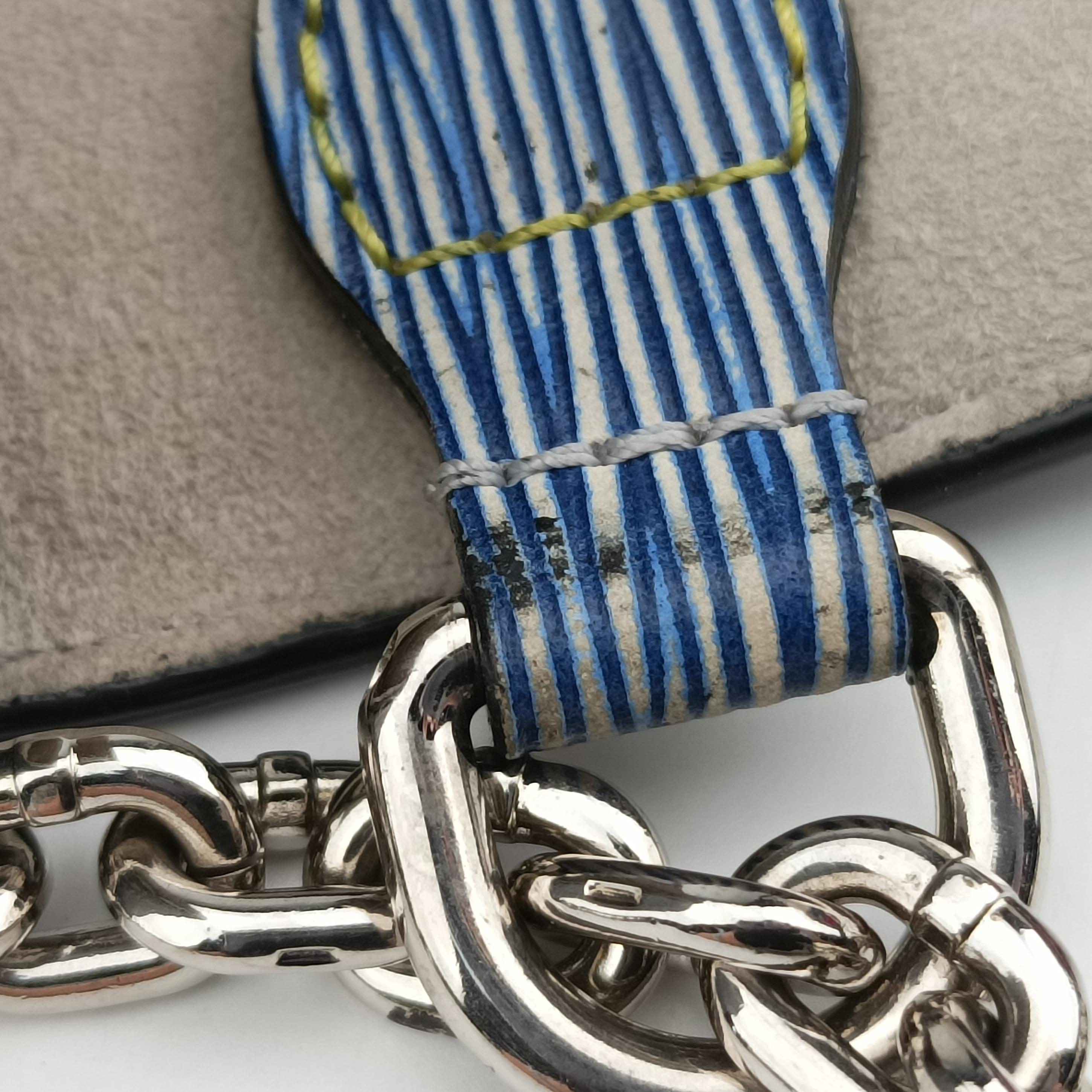 Pre-owned Louis Vuitton Portefeuille Twist Denim blue Epi M61036 shoulderbag | stylenewstar