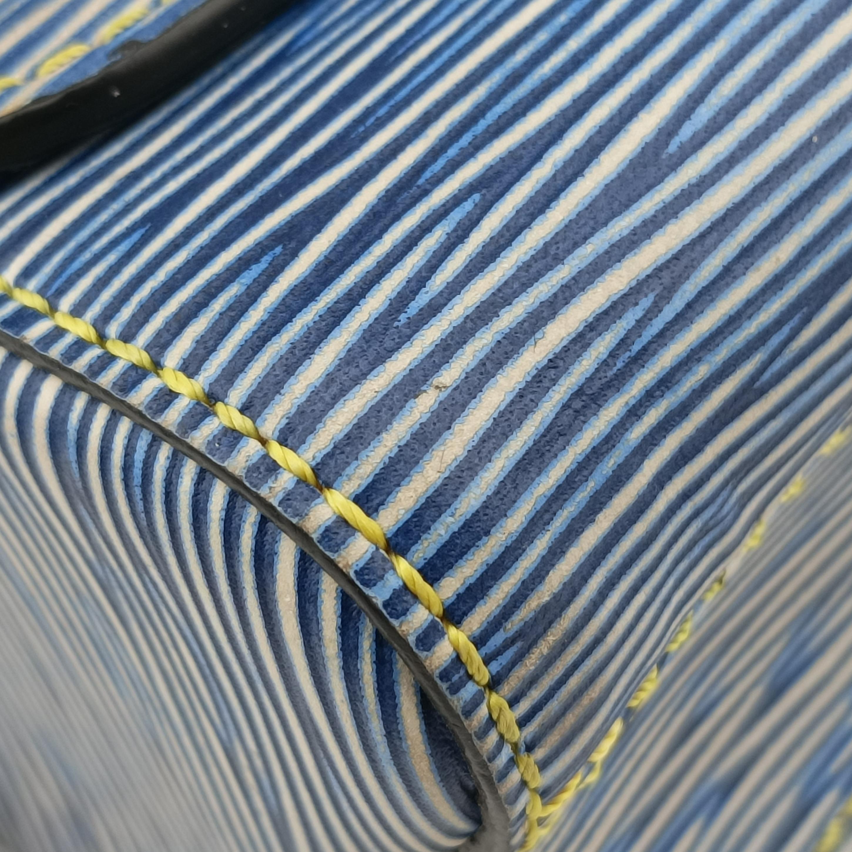 Pre-owned Louis Vuitton Portefeuille Twist Denim blue Epi M61036 shoulderbag | stylenewstar