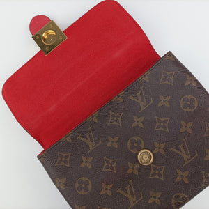 Pre-owned Louis Vuitton Rocky BB Monogram/Brown x Red Monogram canvas x calf leather M44322 shoulderbag | stylenewstar