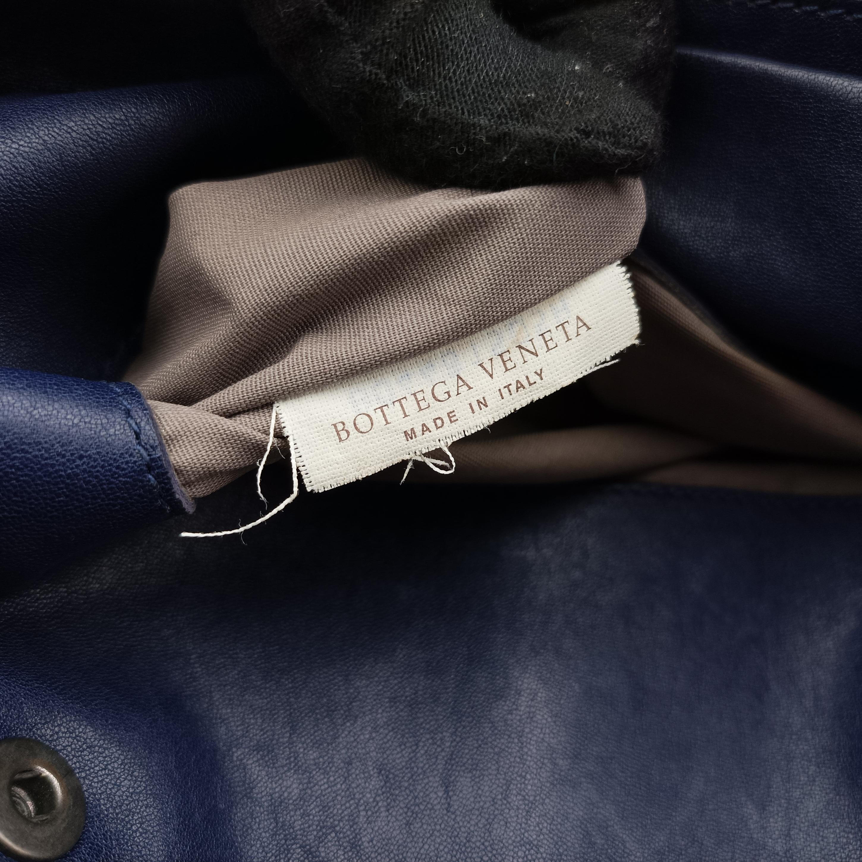 Pre-owned Bottega Veneta Intrecciato Blue lambskin  shoulderbag | stylenewstar