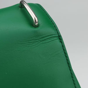 Secondhand Bottega Veneta The Clip Green Leather  shoulderbag | stylenewstar