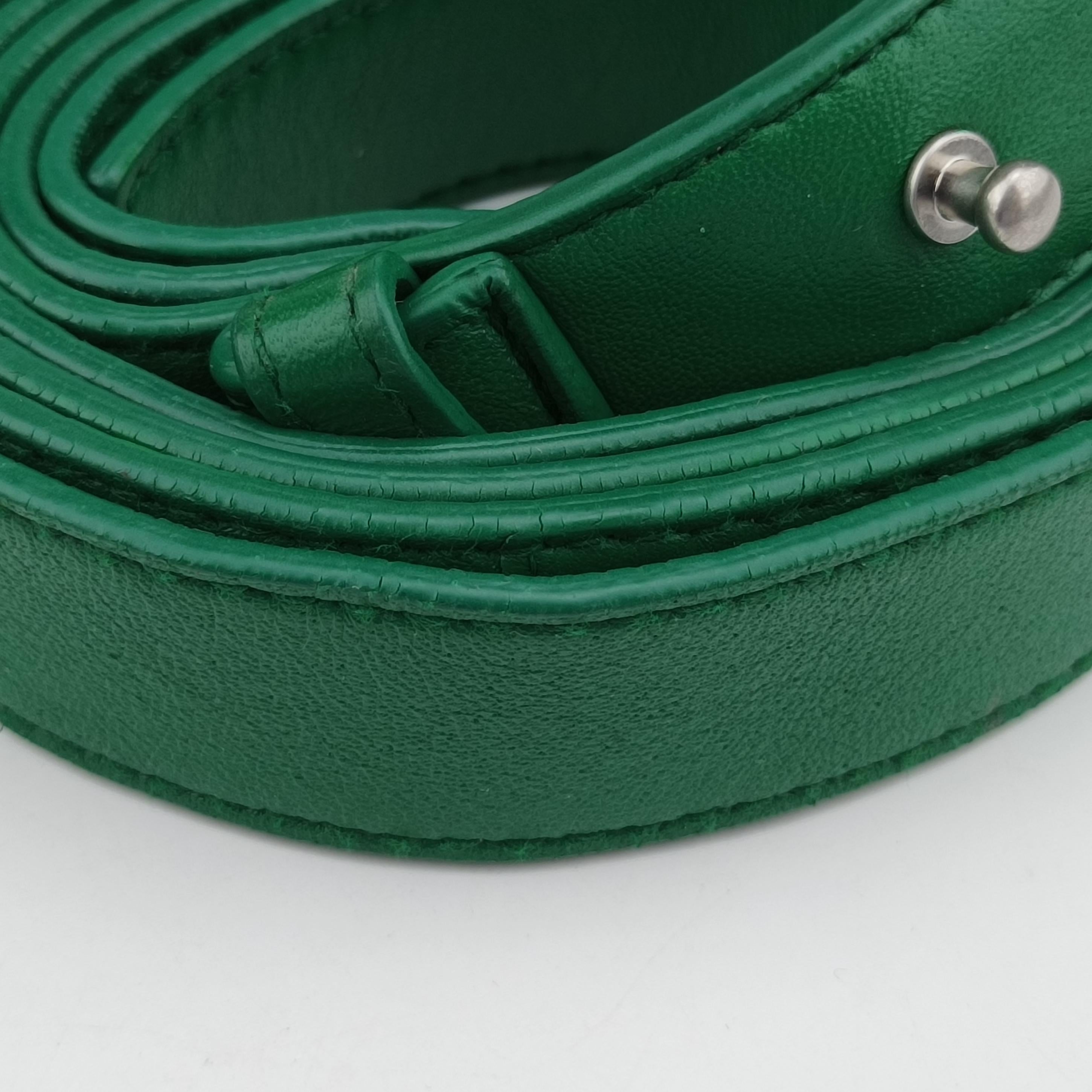 Secondhand Bottega Veneta The Clip Green Leather  shoulderbag | stylenewstar