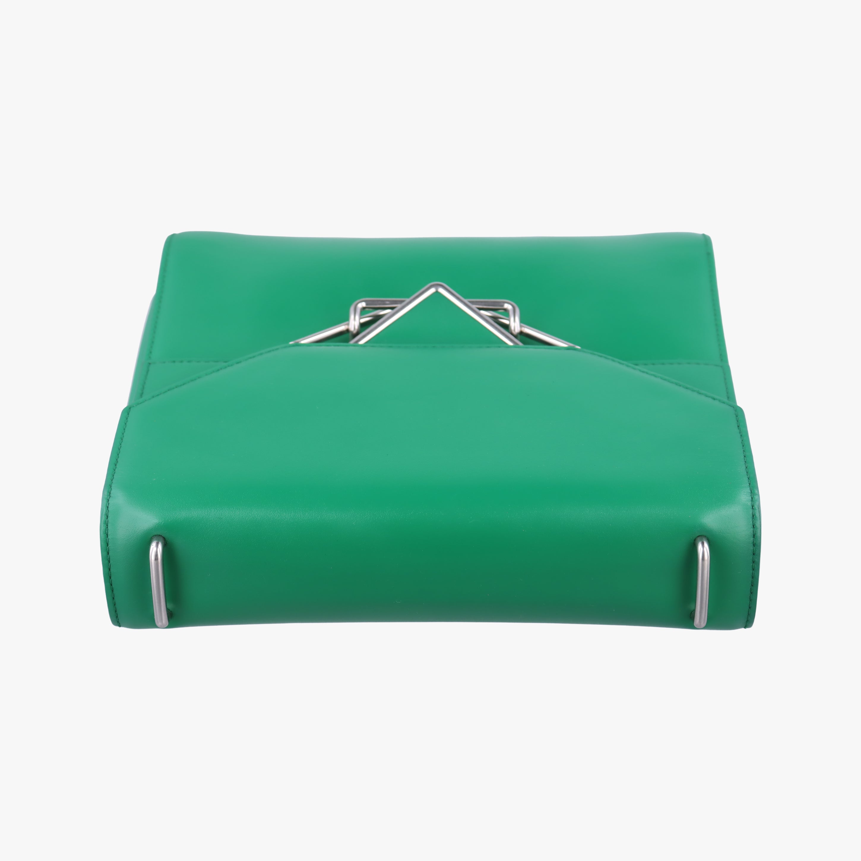 Secondhand Bottega Veneta The Clip Green Leather  shoulderbag | stylenewstar
