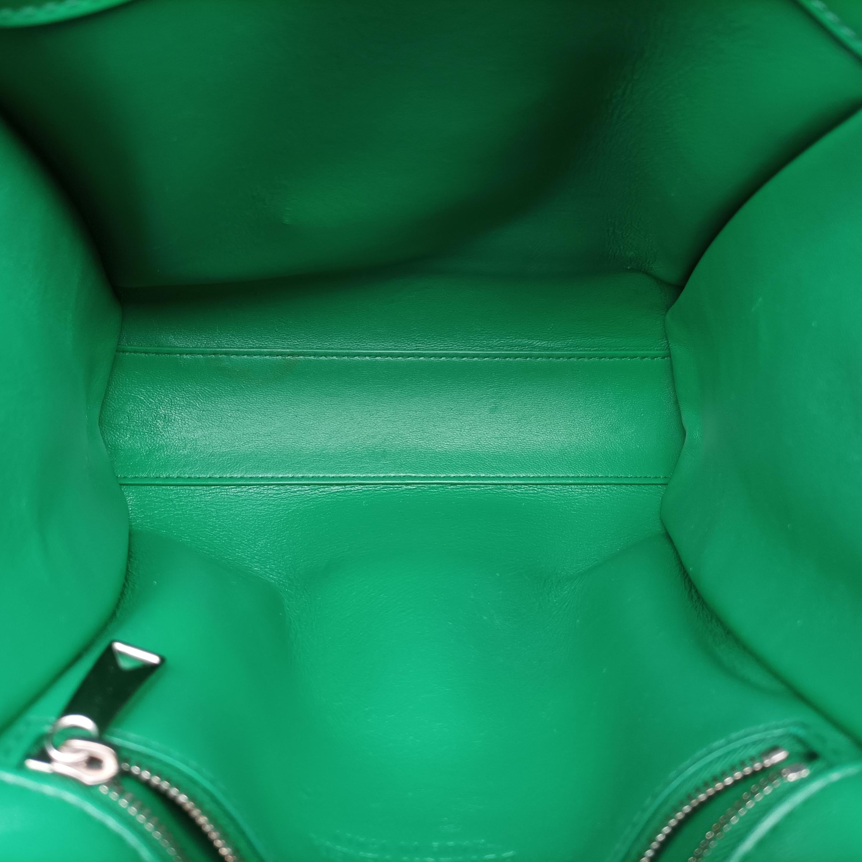 Secondhand Bottega Veneta The Clip Green Leather  shoulderbag | stylenewstar