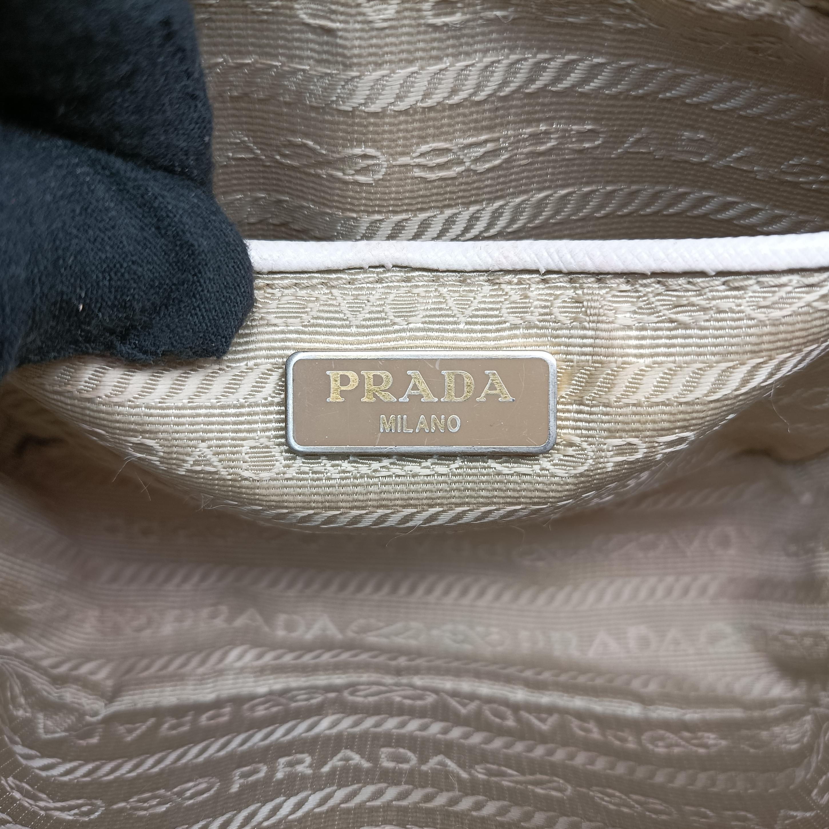 Pre-owned Prada VITELLO PHENIX camera bag White SAFFIANO Leather 1N1674 shoulderbag | stylenewstar