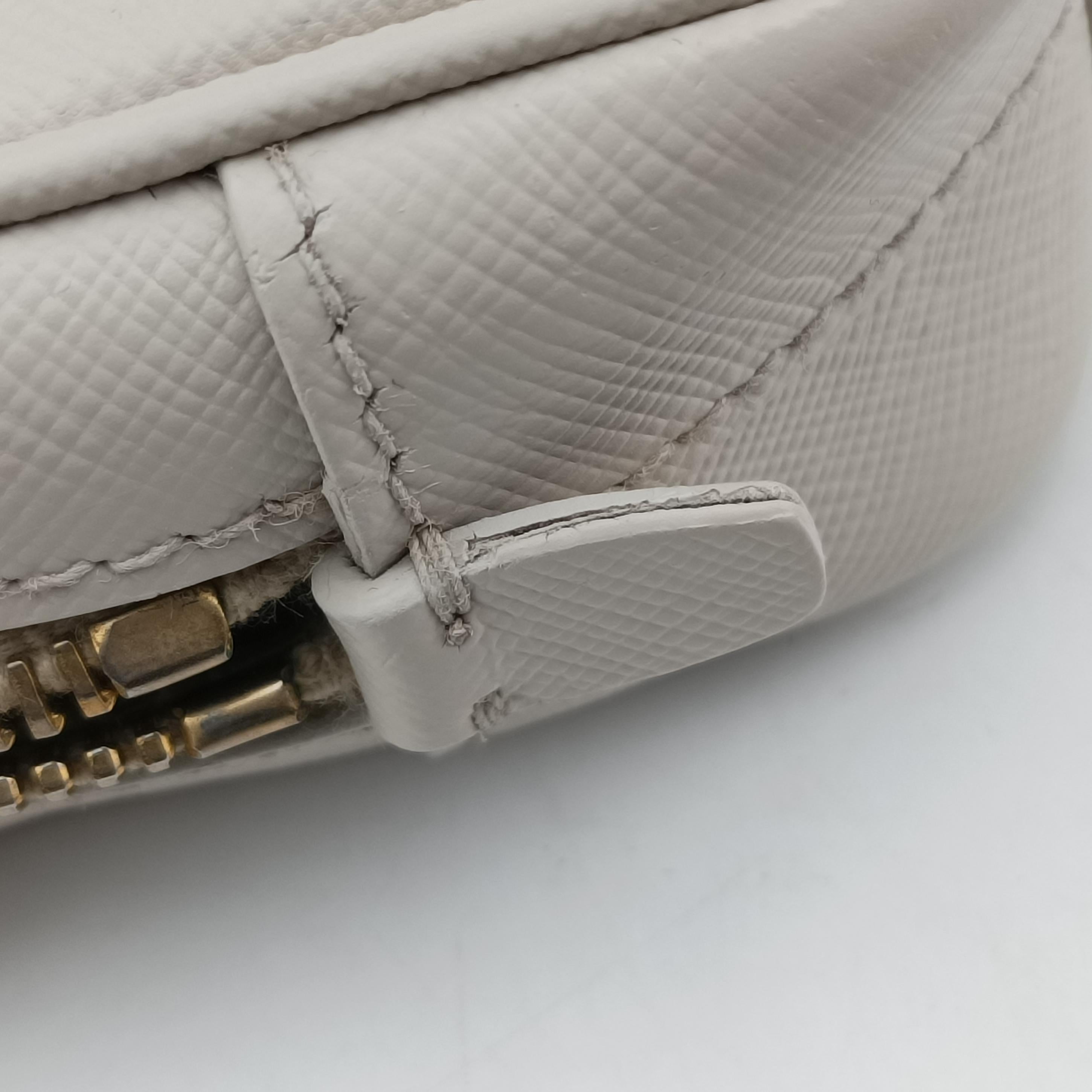 Pre-owned Prada VITELLO PHENIX camera bag White SAFFIANO Leather 1N1674 shoulderbag | stylenewstar