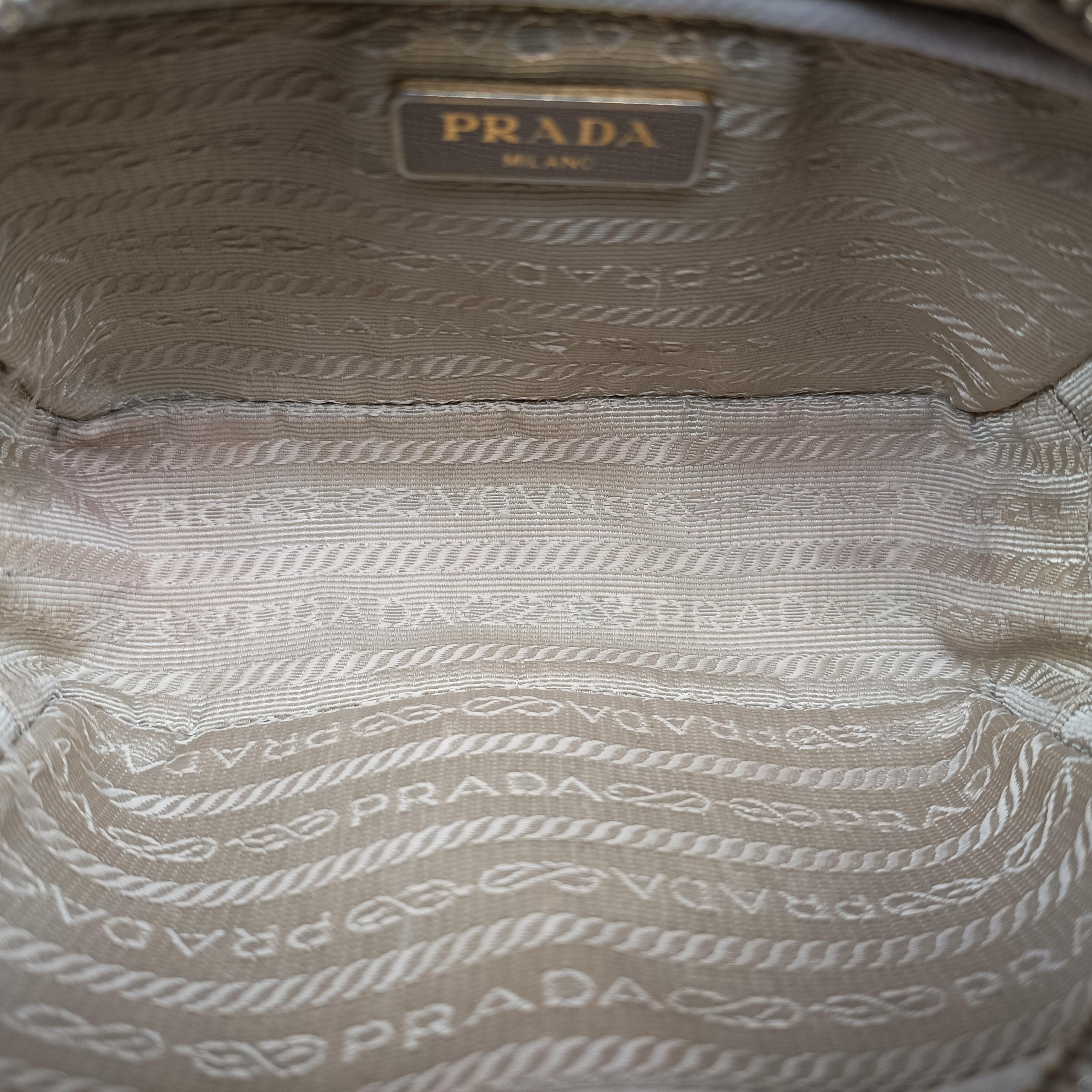 Pre-owned Prada VITELLO PHENIX camera bag White SAFFIANO Leather 1N1674 shoulderbag | stylenewstar