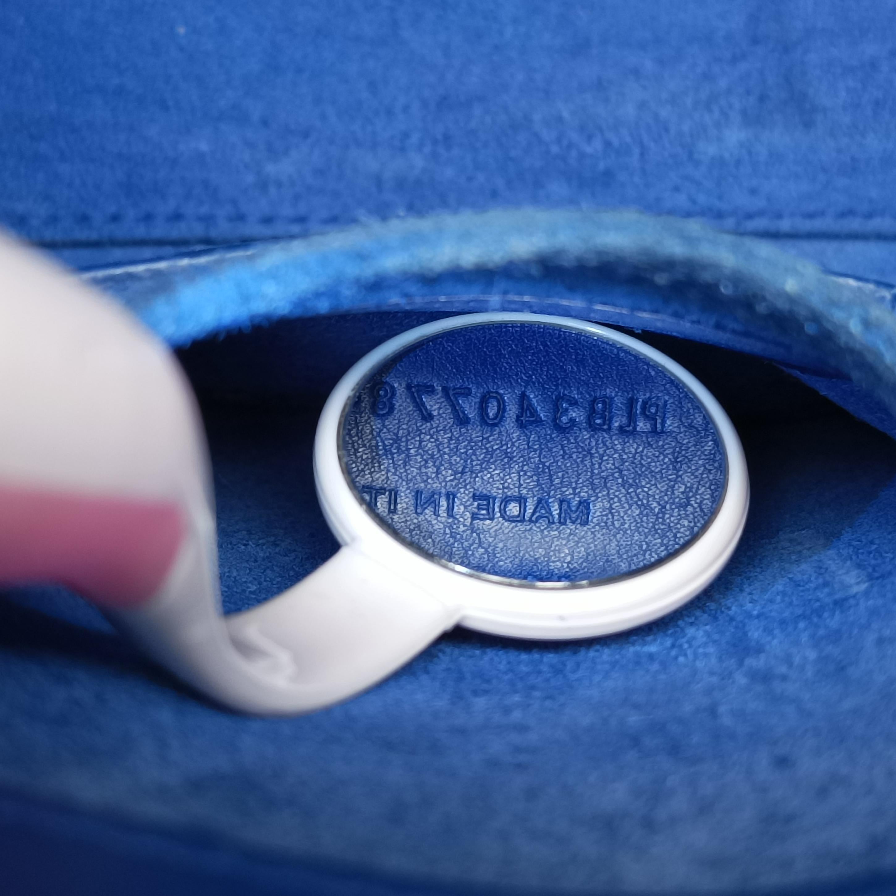 Pre-owned Yves Saint Laurent SAC DE JOUR Blue Leather 340778 shoulderbag | stylenewstar