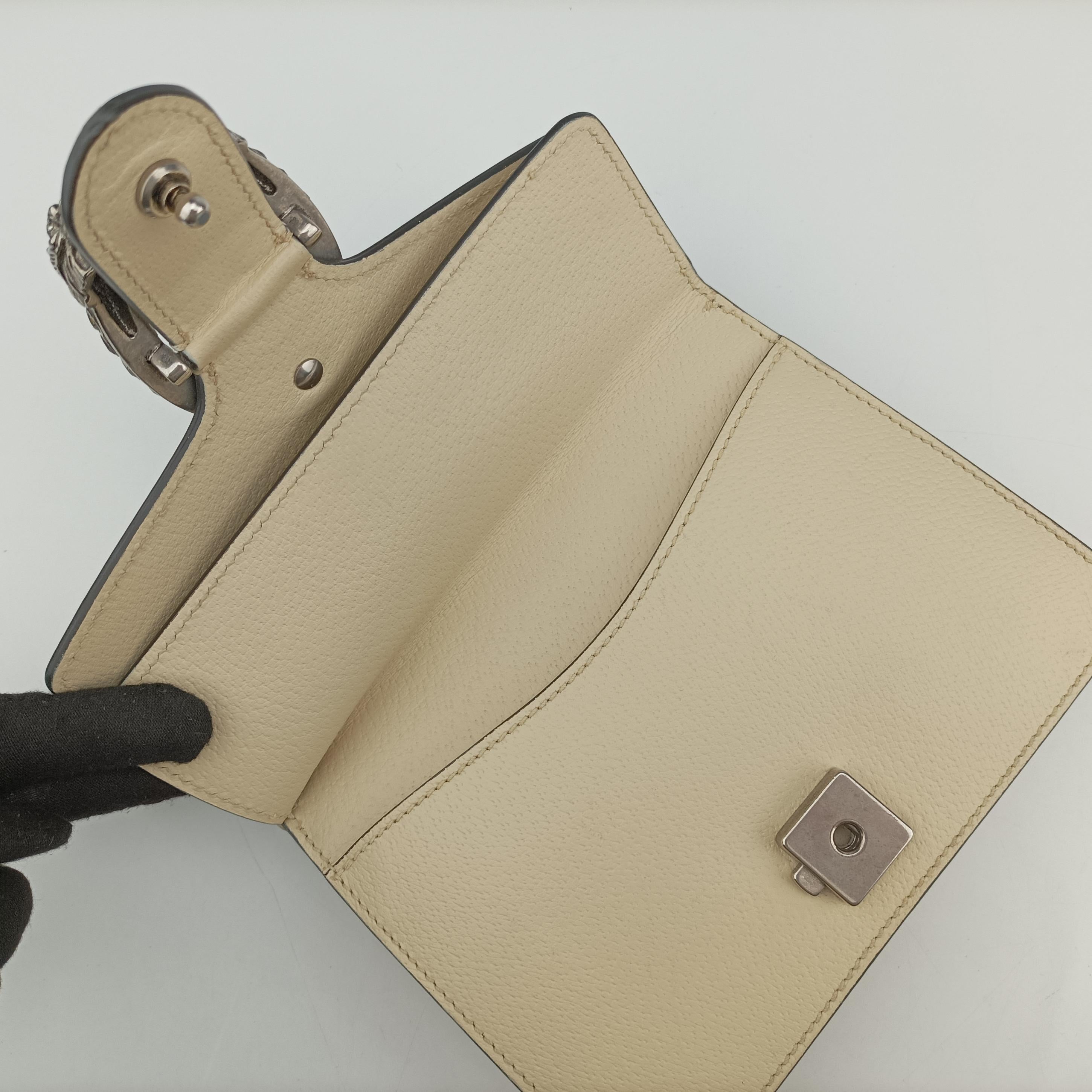 Pre-owned Gucci Dionysus White Leather 421970 shoulderbag | stylenewstar