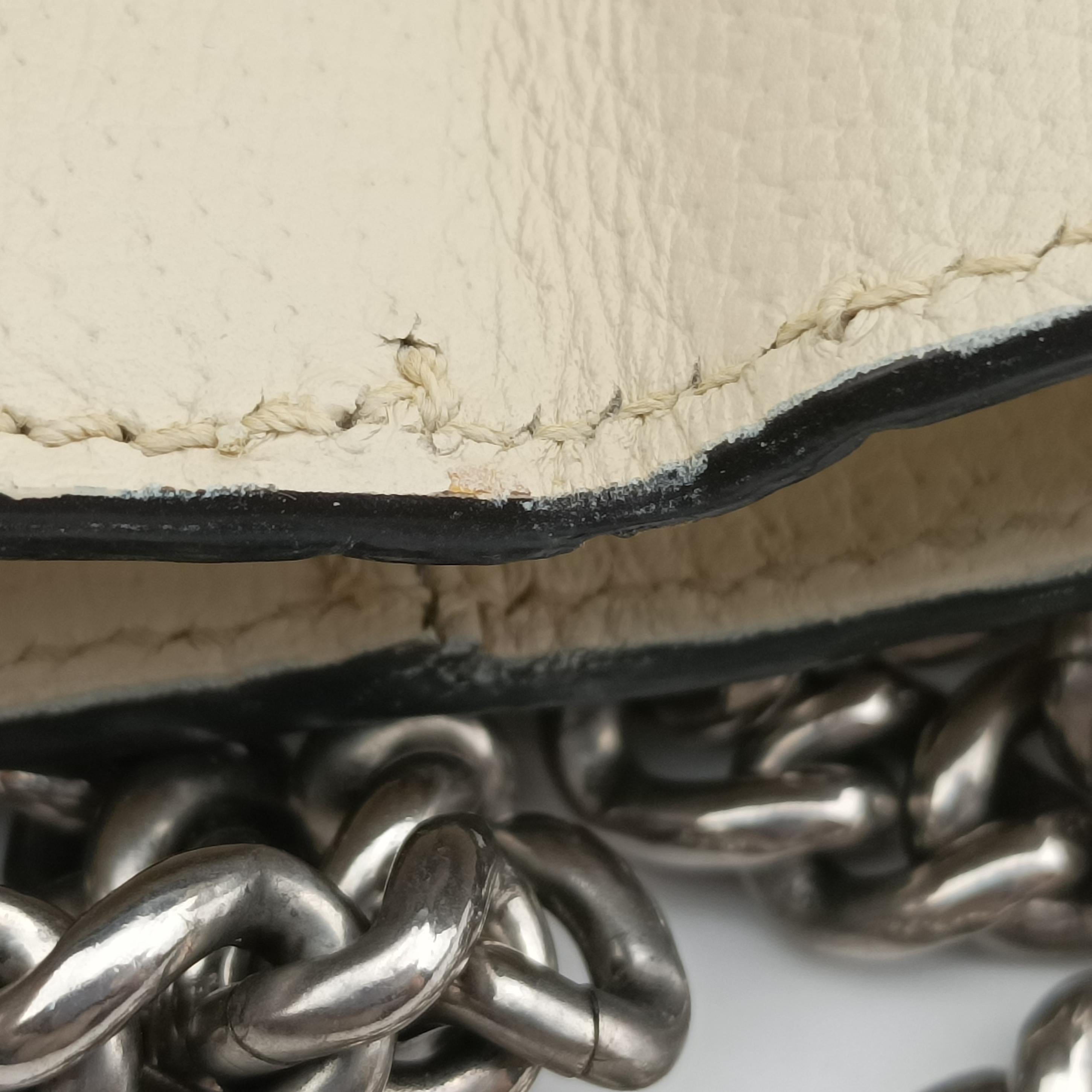 Pre-owned Gucci Dionysus White Leather 421970 shoulderbag | stylenewstar