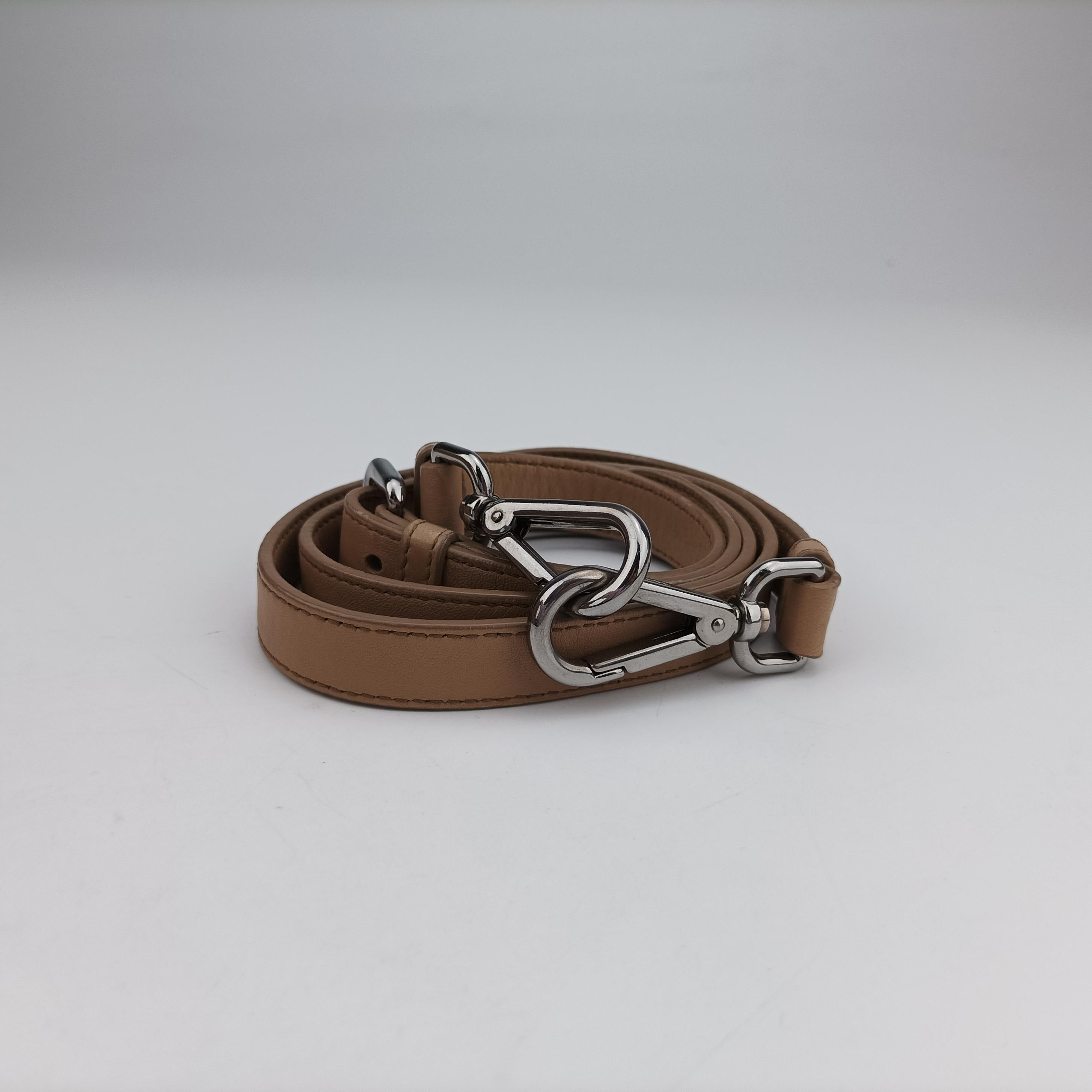 Secondhand Prada Gaufre Beige lambskin BN1702 shoulderbag | stylenewstar