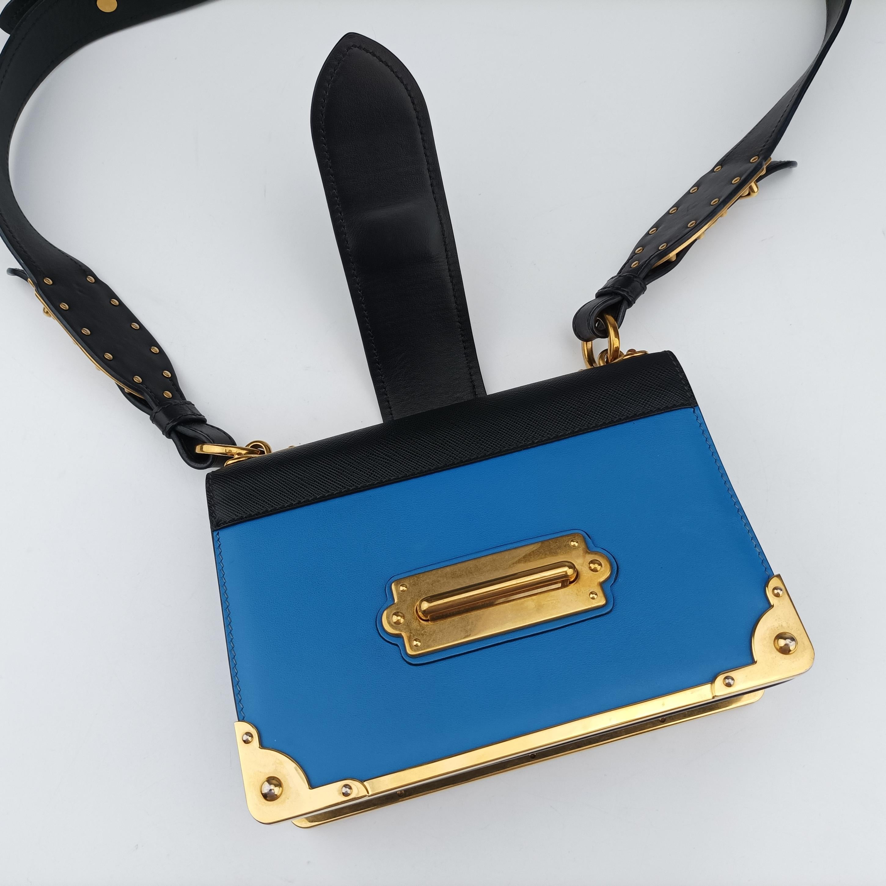 Pre-owned Prada Cahier Blue×Black Leather 1BD045 shoulderbag | stylenewstar