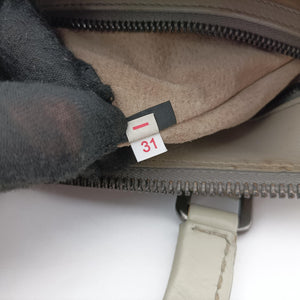 Pre-owned Prada 三角ロゴ Grey Nappa Leather  shoulderbag | stylenewstar