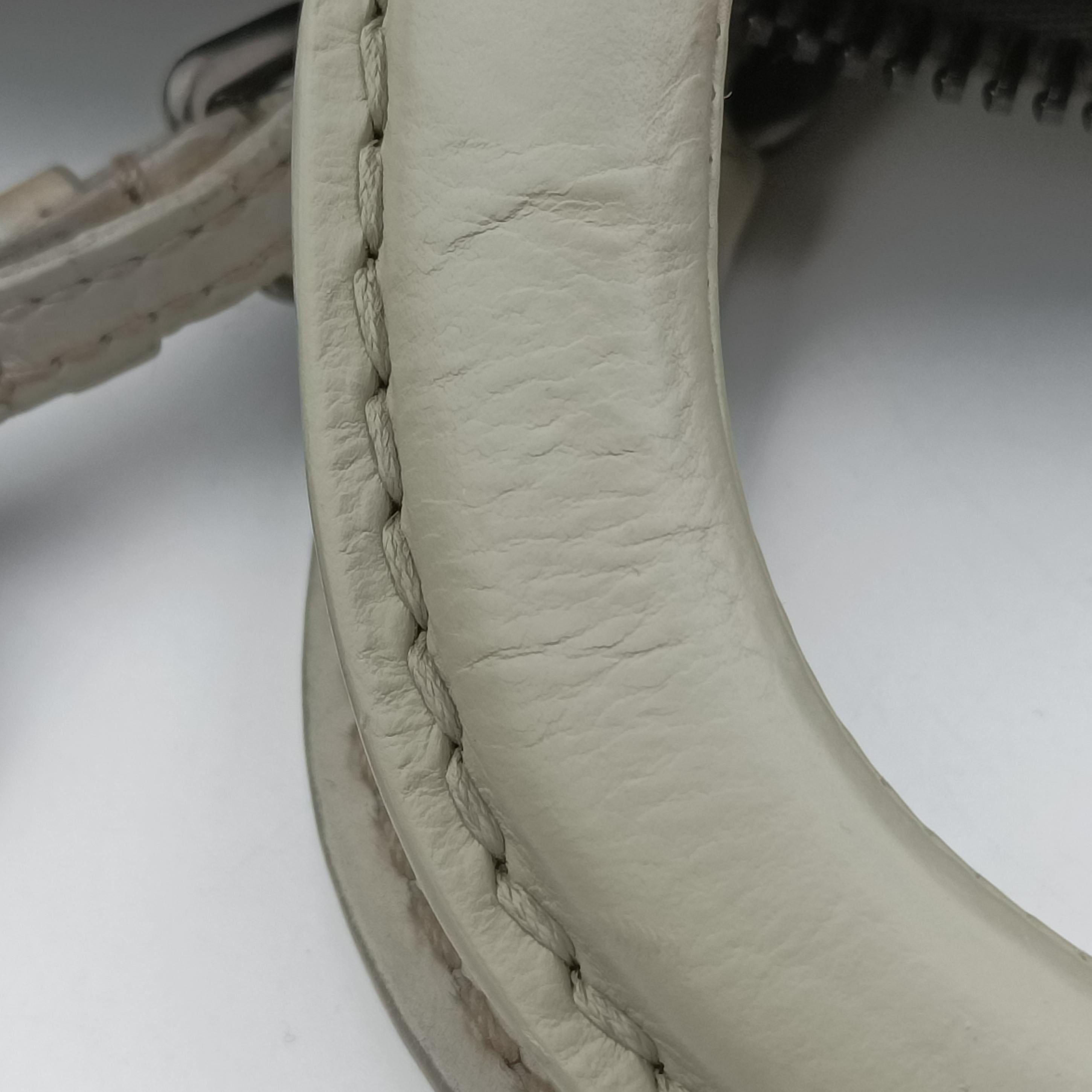 Pre-owned Prada 三角ロゴ Grey Nappa Leather  shoulderbag | stylenewstar