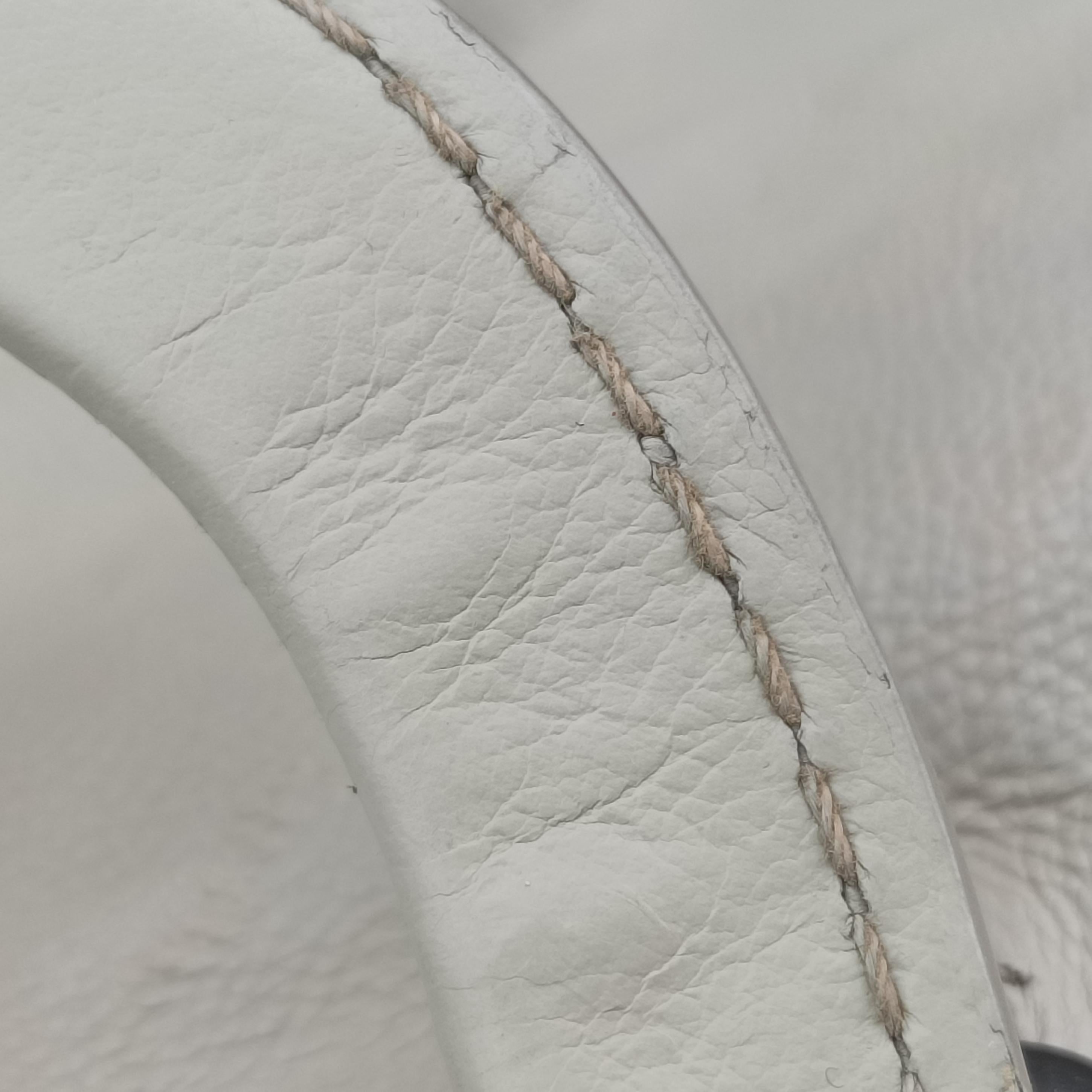 Pre-owned Prada 三角ロゴ Grey Nappa Leather  shoulderbag | stylenewstar