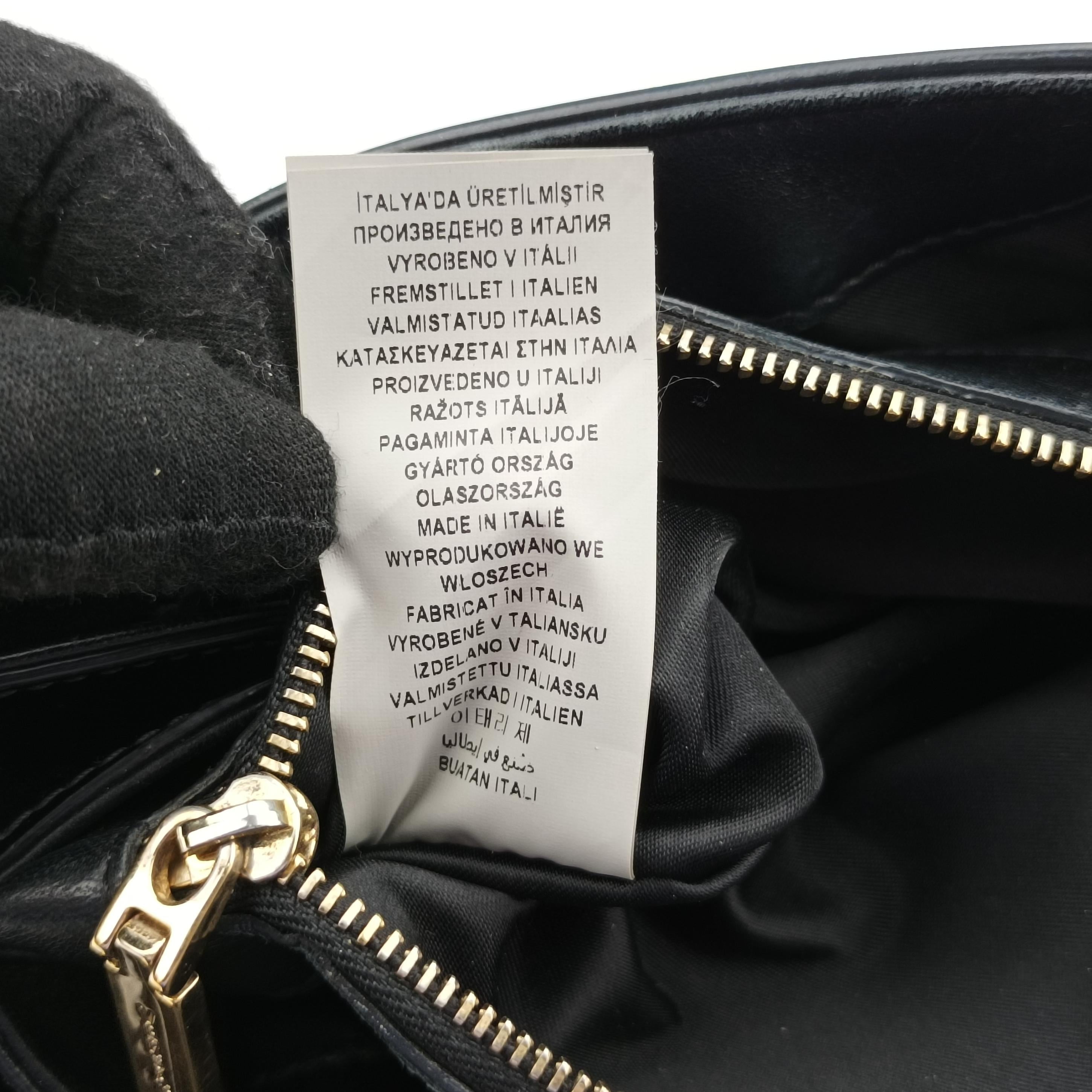 Pre-owned VERSACE La Medusa Black Patent×leather  shoulderbag | stylenewstar