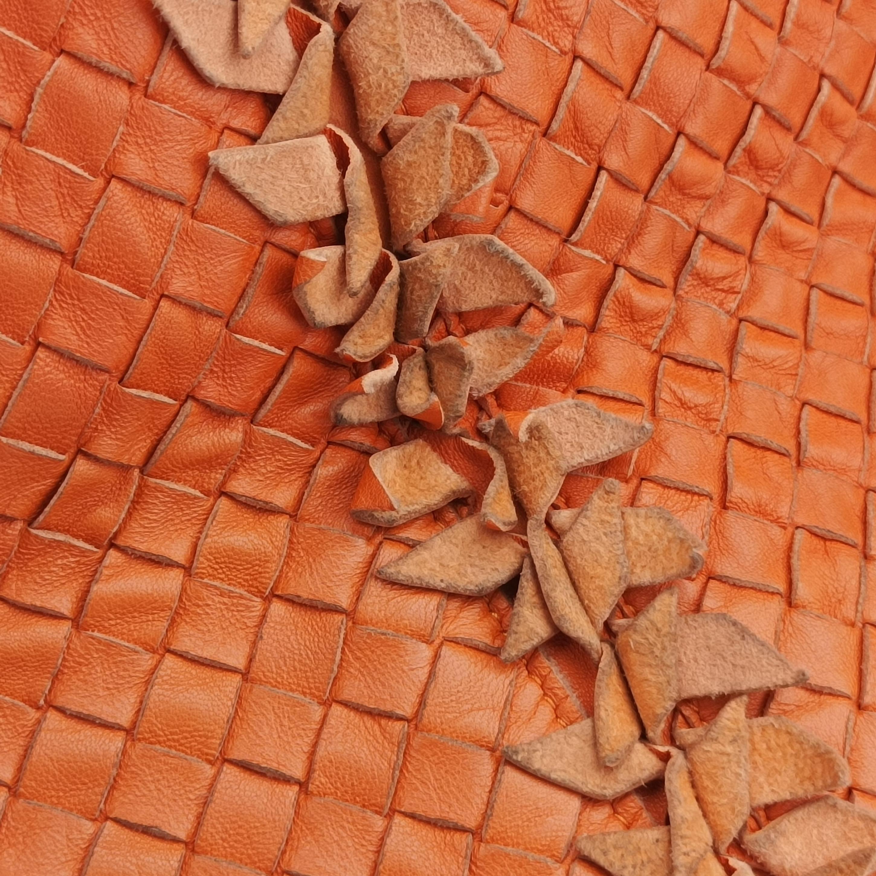 Pre-owned Bottega Veneta Intrecciato Hobo Orange lambskin  shoulderbag | stylenewstar