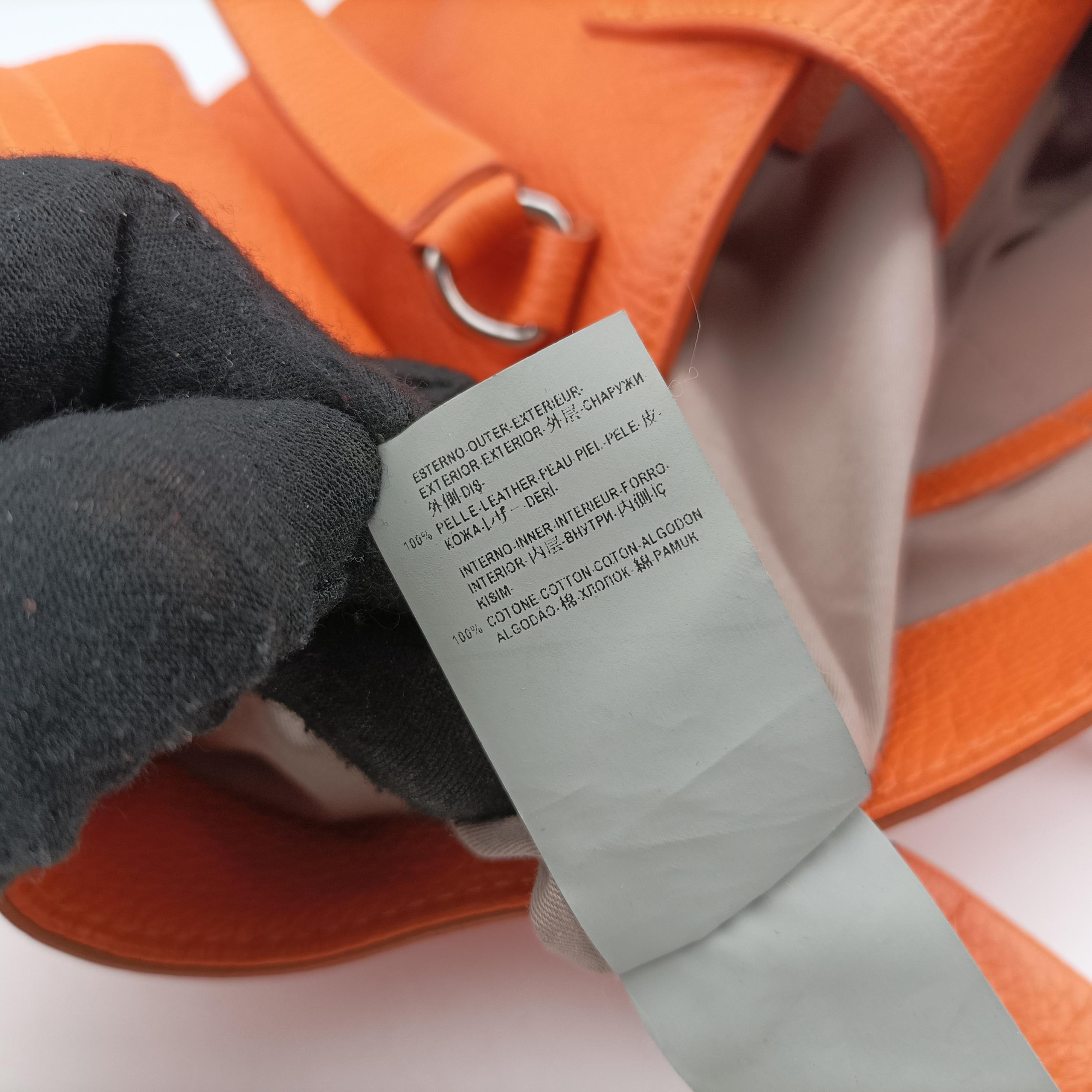 Pre-owned VERSACE Salvatore Ferragamo Orange leather  shoulderbag | stylenewstar