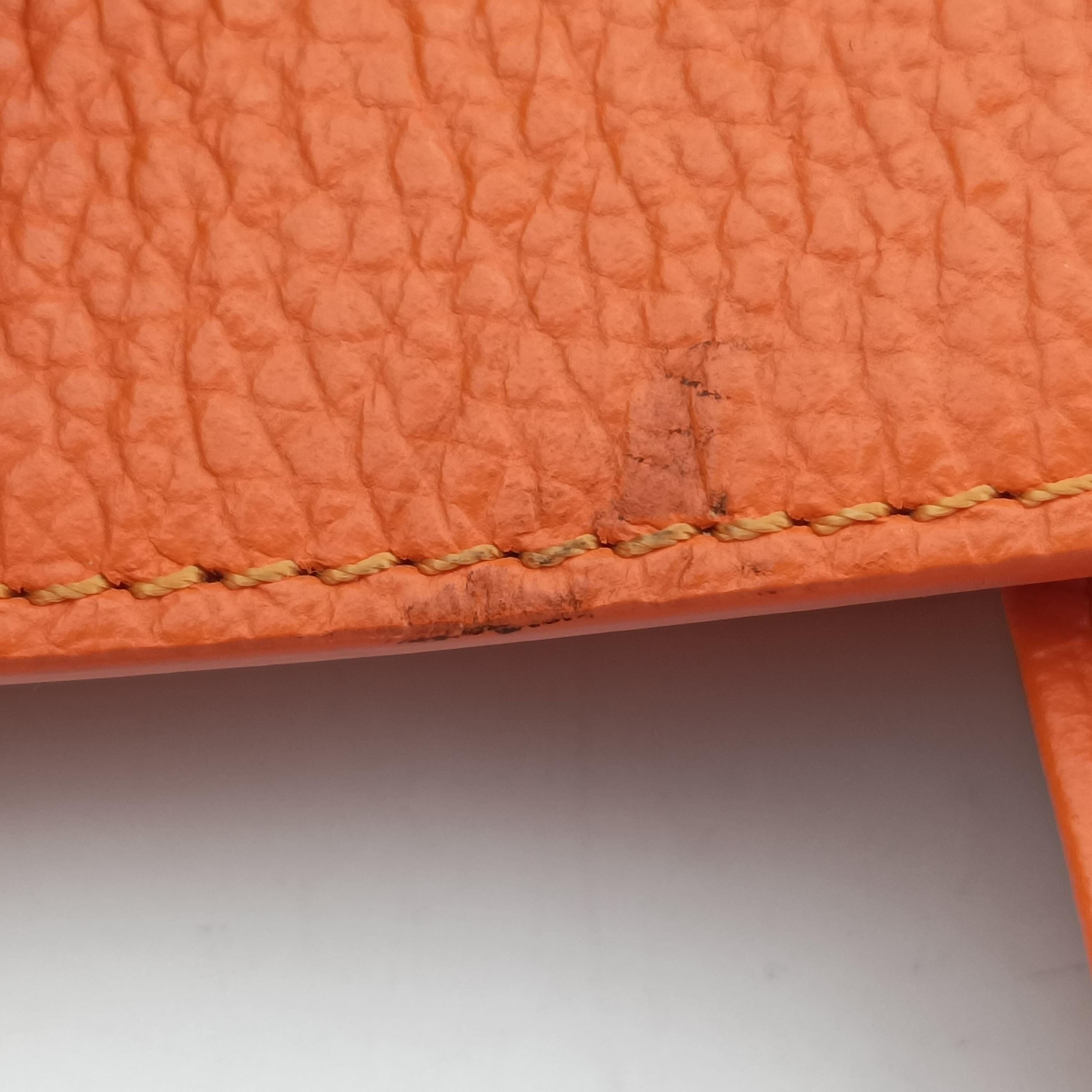 Pre-owned VERSACE Salvatore Ferragamo Orange leather  shoulderbag | stylenewstar