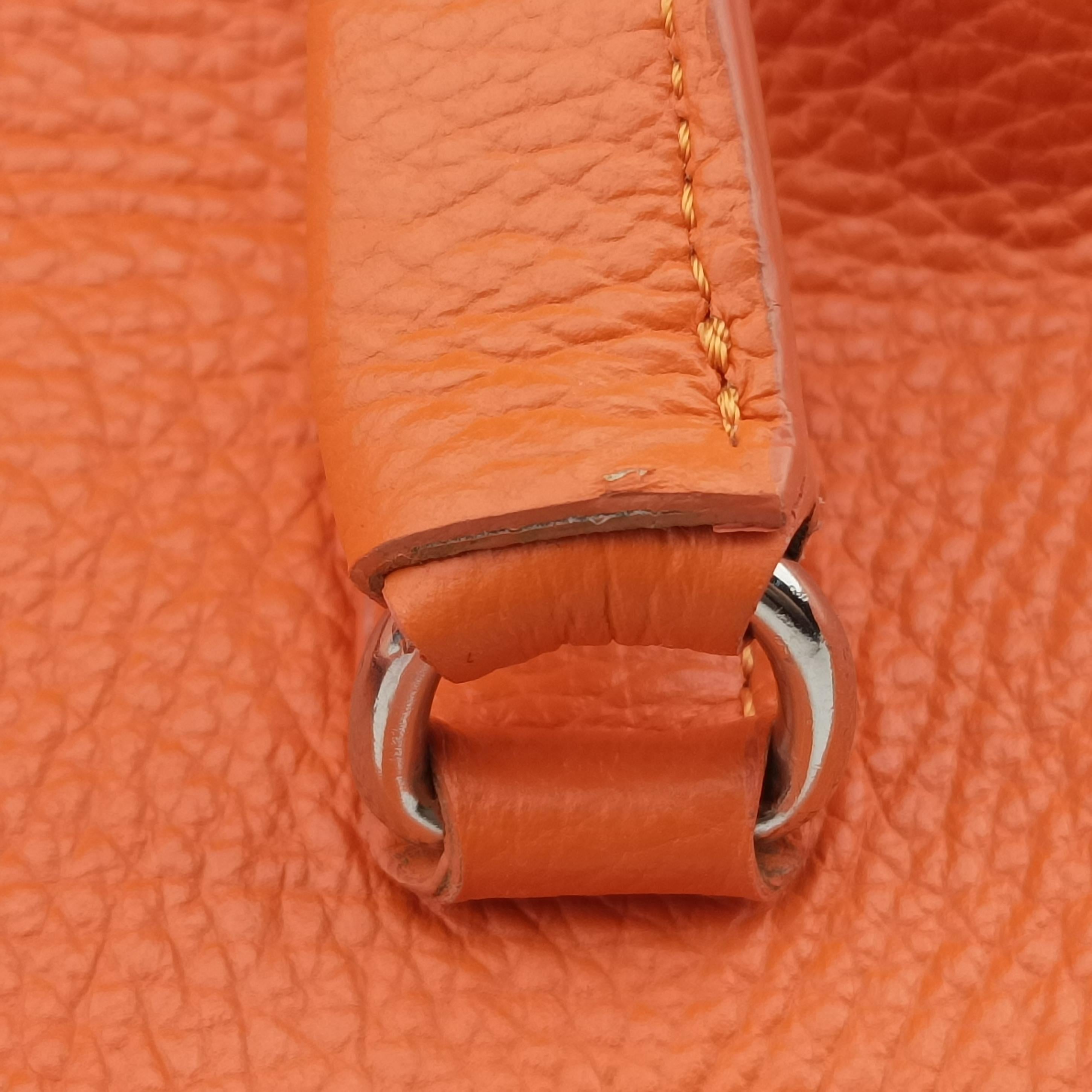 Pre-owned VERSACE Salvatore Ferragamo Orange leather  shoulderbag | stylenewstar