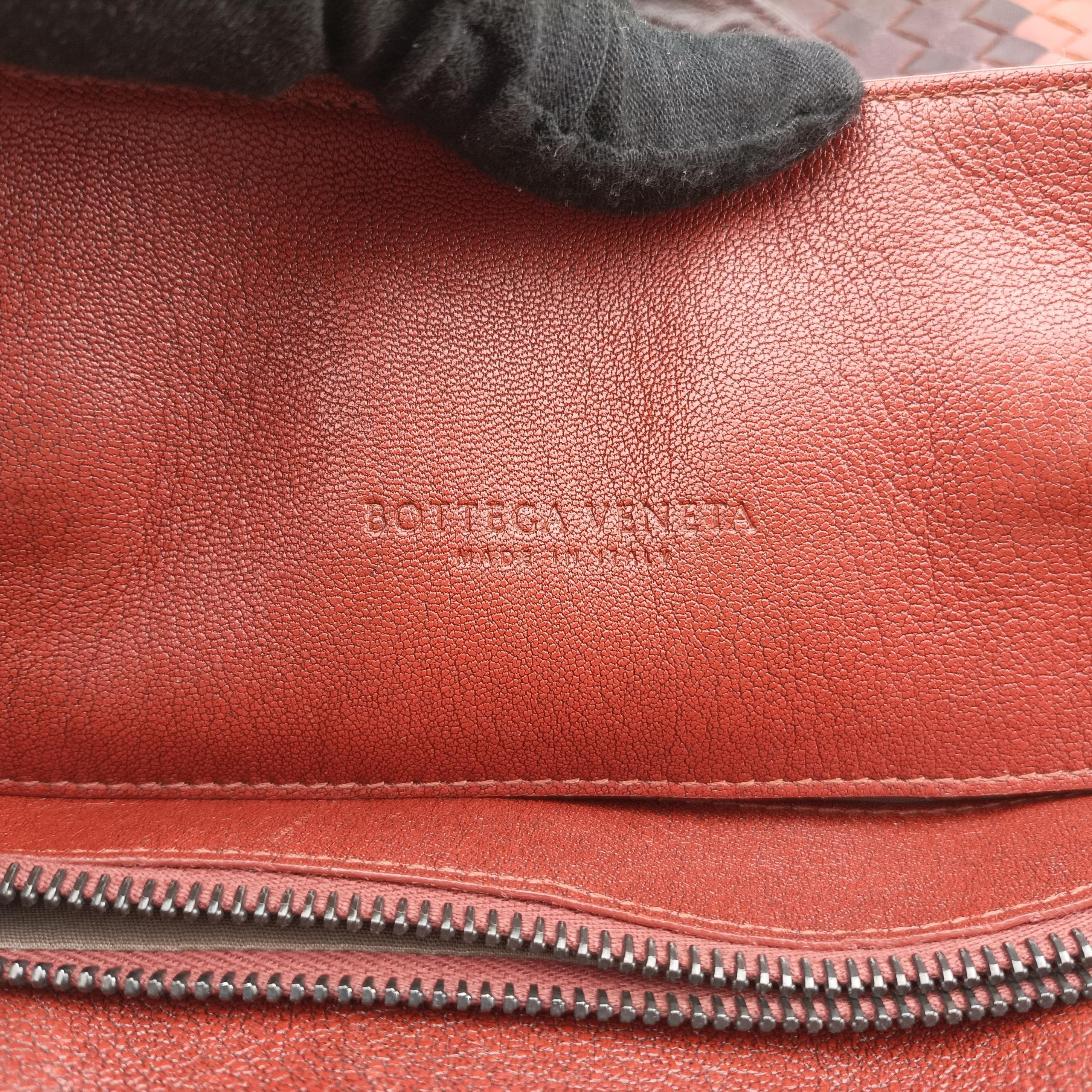 Pre-owned Bottega Veneta Intrecciato Brown×burgundy×red lambskin  handbag | stylenewstar