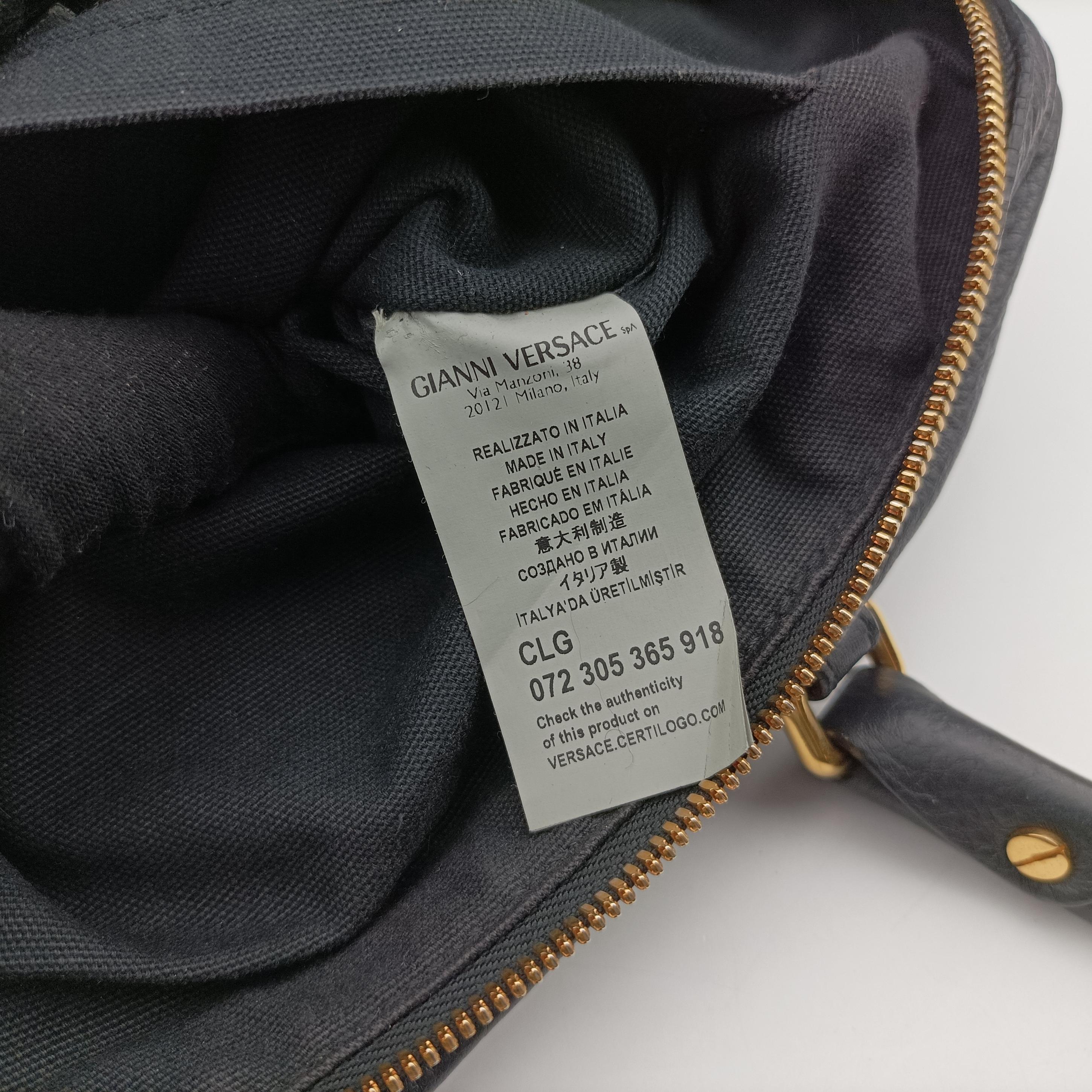 Secondhand VERSACE La Medusa Palazzo bowling Black Leather  shoulderbag | stylenewstar