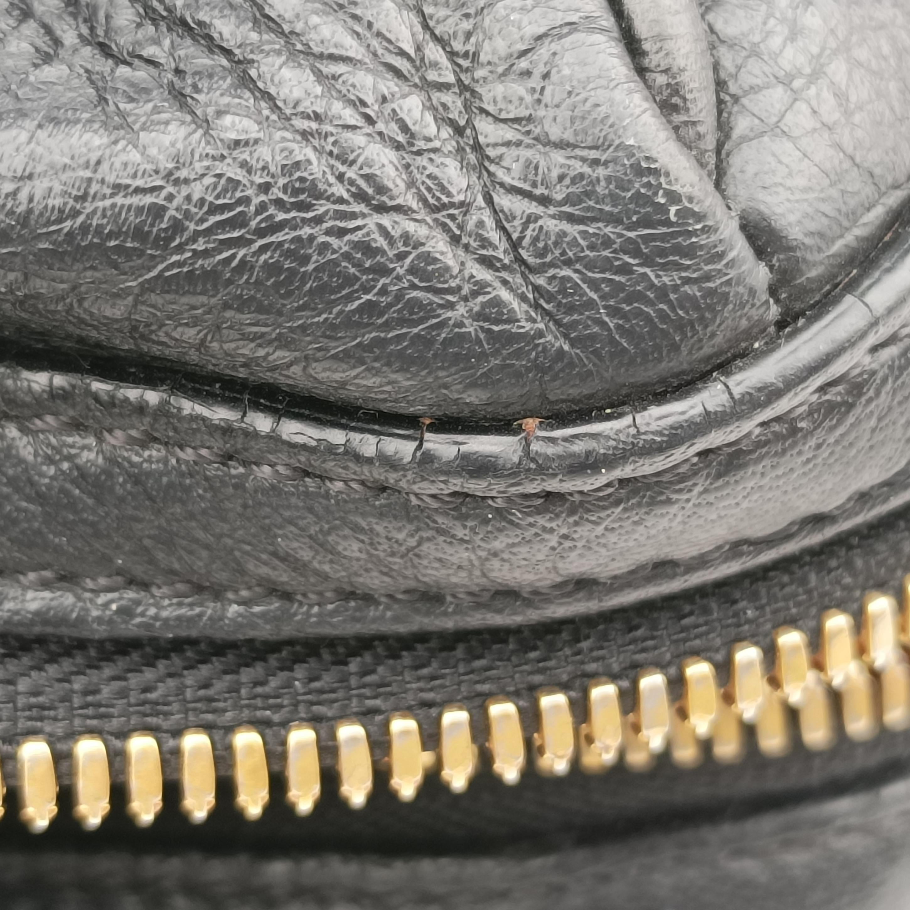 Secondhand VERSACE La Medusa Palazzo bowling Black Leather  shoulderbag | stylenewstar