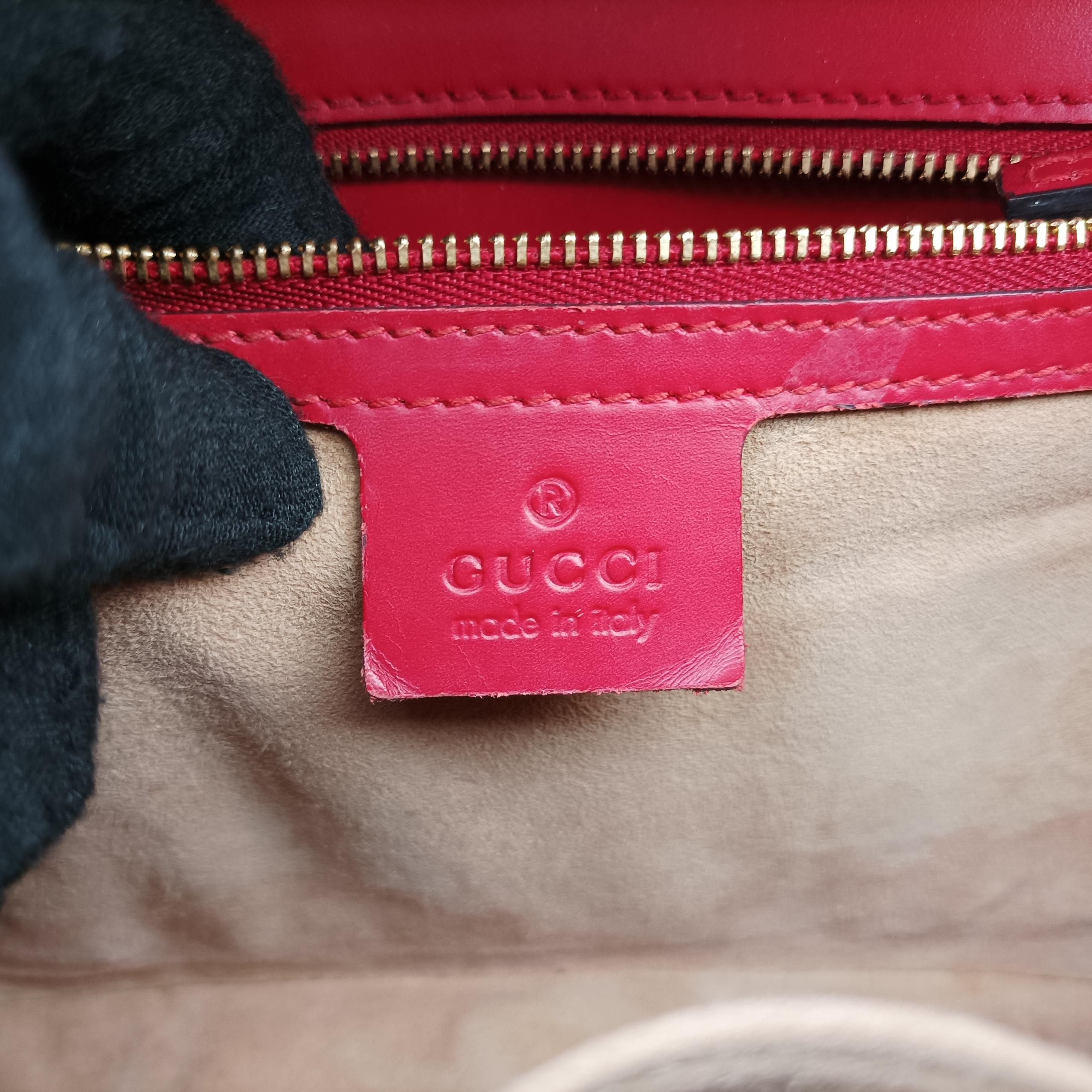 Secondhand Gucci Sylvie Red×navy Leather 421882 shoulderbag | stylenewstar