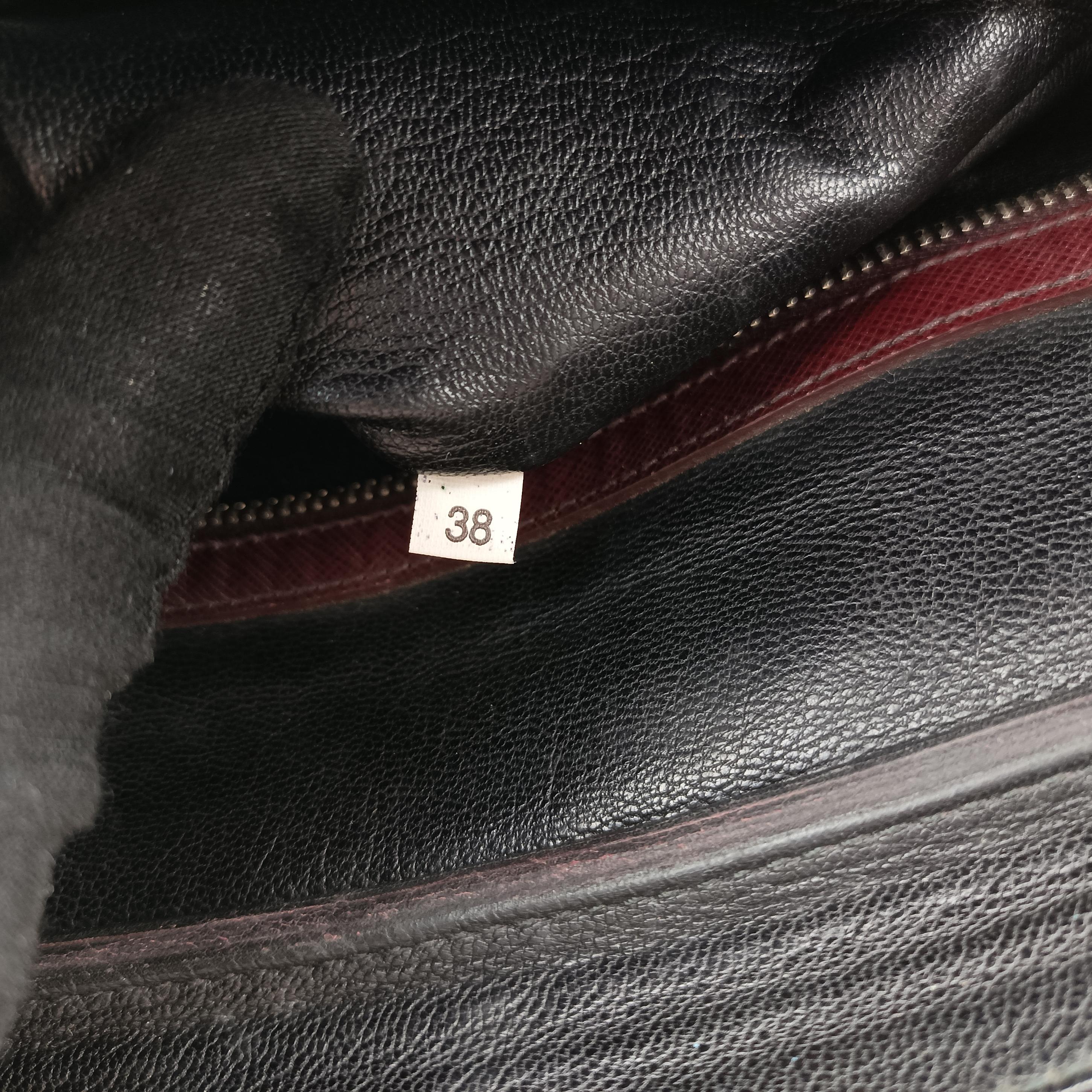 Pre-owned Prada Business Briefcase Burgundy SAFFIANO Leather 2VE011 handbag | stylenewstar