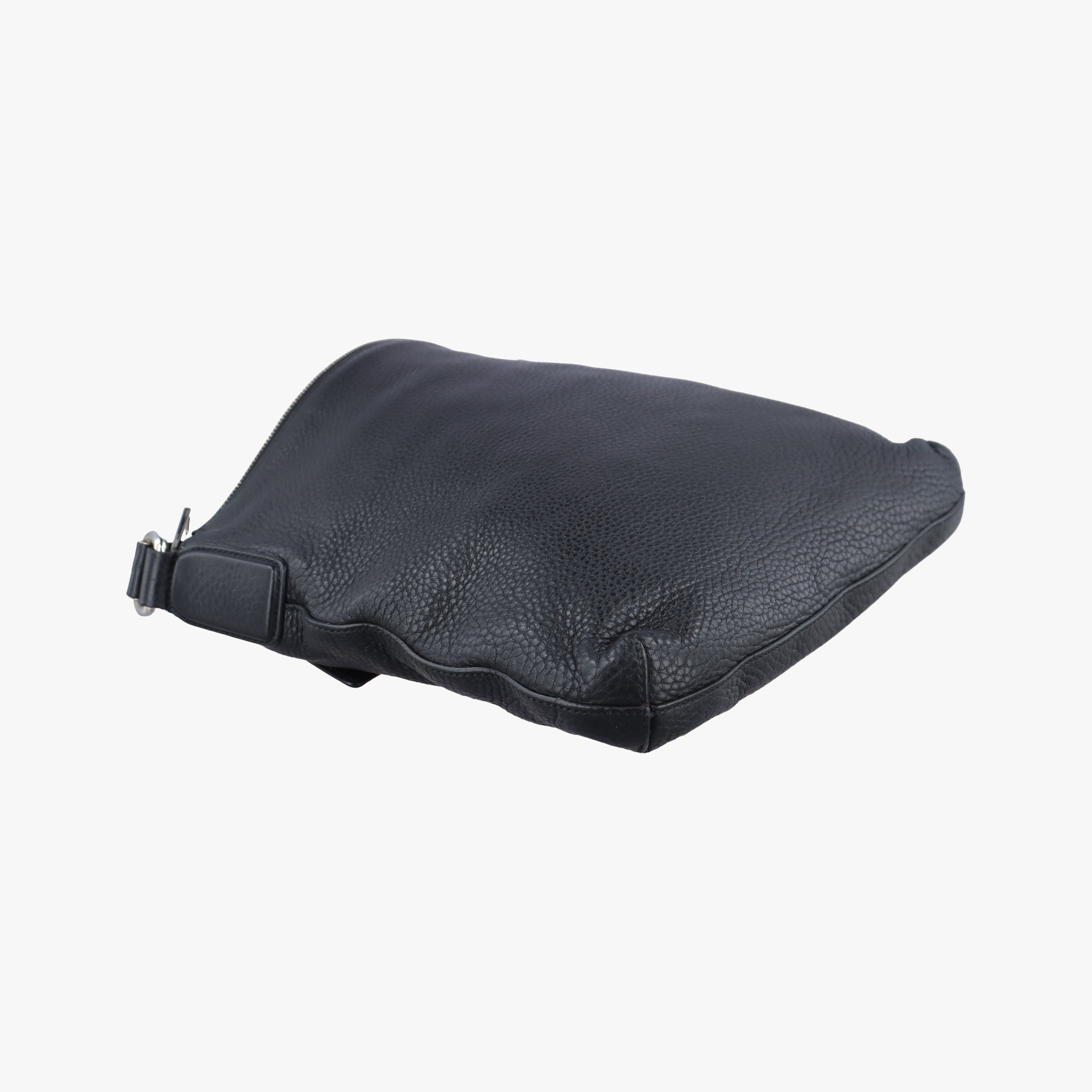 Pre-owned Gucci Interlocking G Logo Soho Messenger Black Leather 322059 shoulderbag | stylenewstar