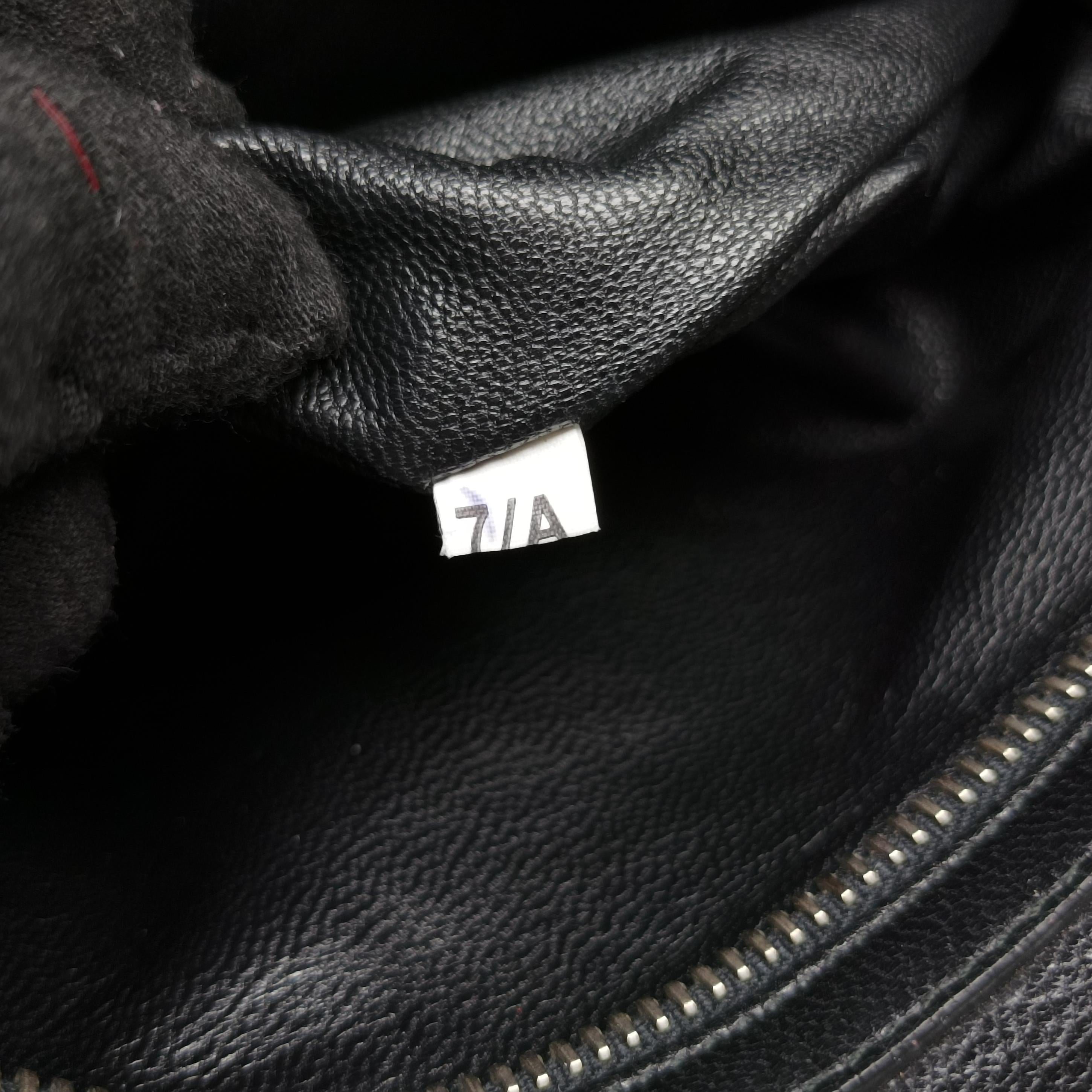 Pre-owned Prada NERO Blue SAFFIANO leather VA1066 shoulderbag | stylenewstar