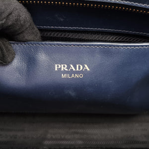 Secondhand Prada Monochrome Navy SAFFIANO Leather 1BA113 shoulderbag | stylenewstar