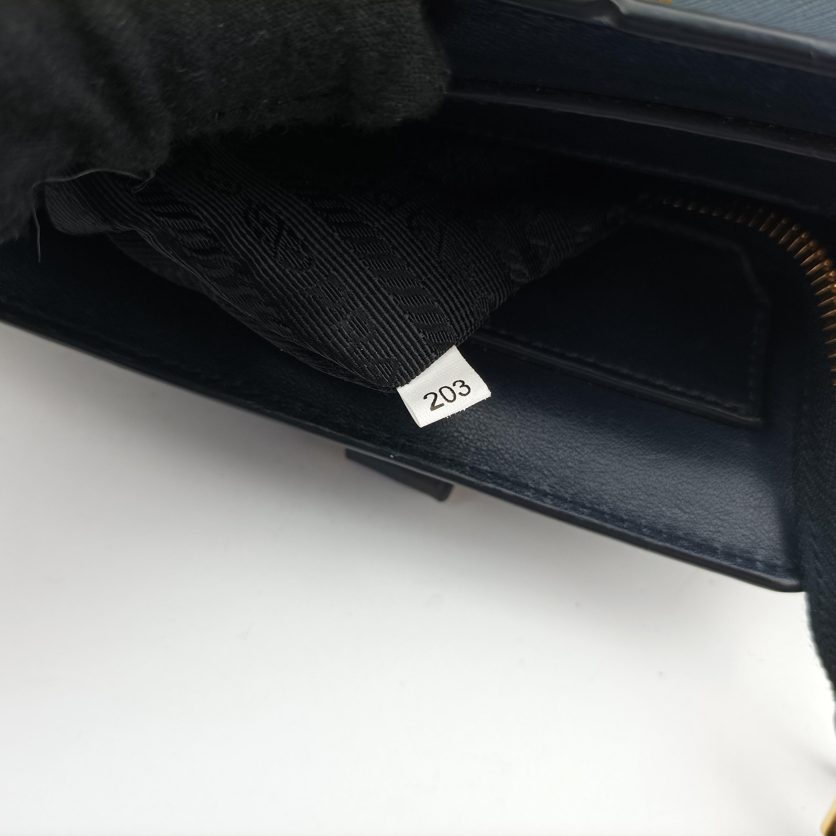 Secondhand Prada Monochrome Navy SAFFIANO Leather 1BA113 shoulderbag | stylenewstar