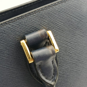 Secondhand Prada Monochrome Navy SAFFIANO Leather 1BA113 shoulderbag | stylenewstar