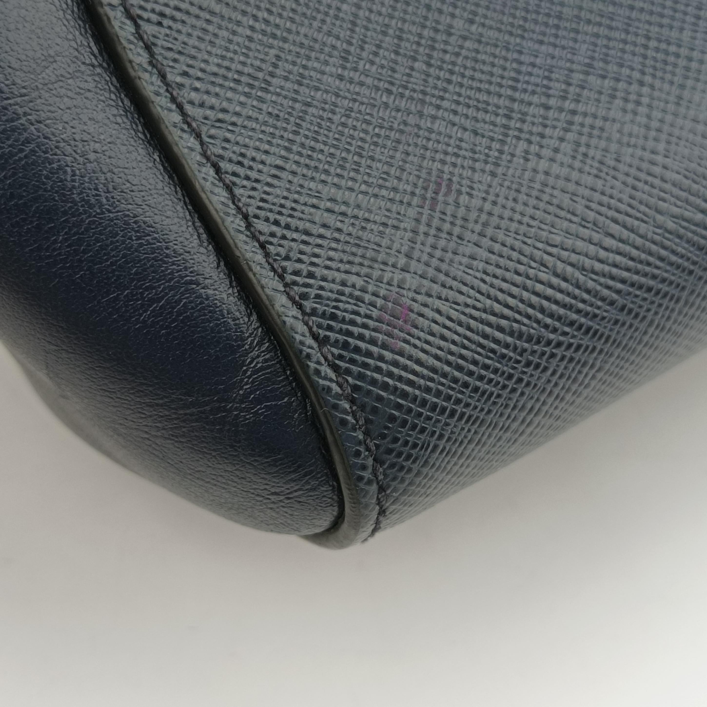 Secondhand Prada Monochrome Navy SAFFIANO Leather 1BA113 shoulderbag | stylenewstar