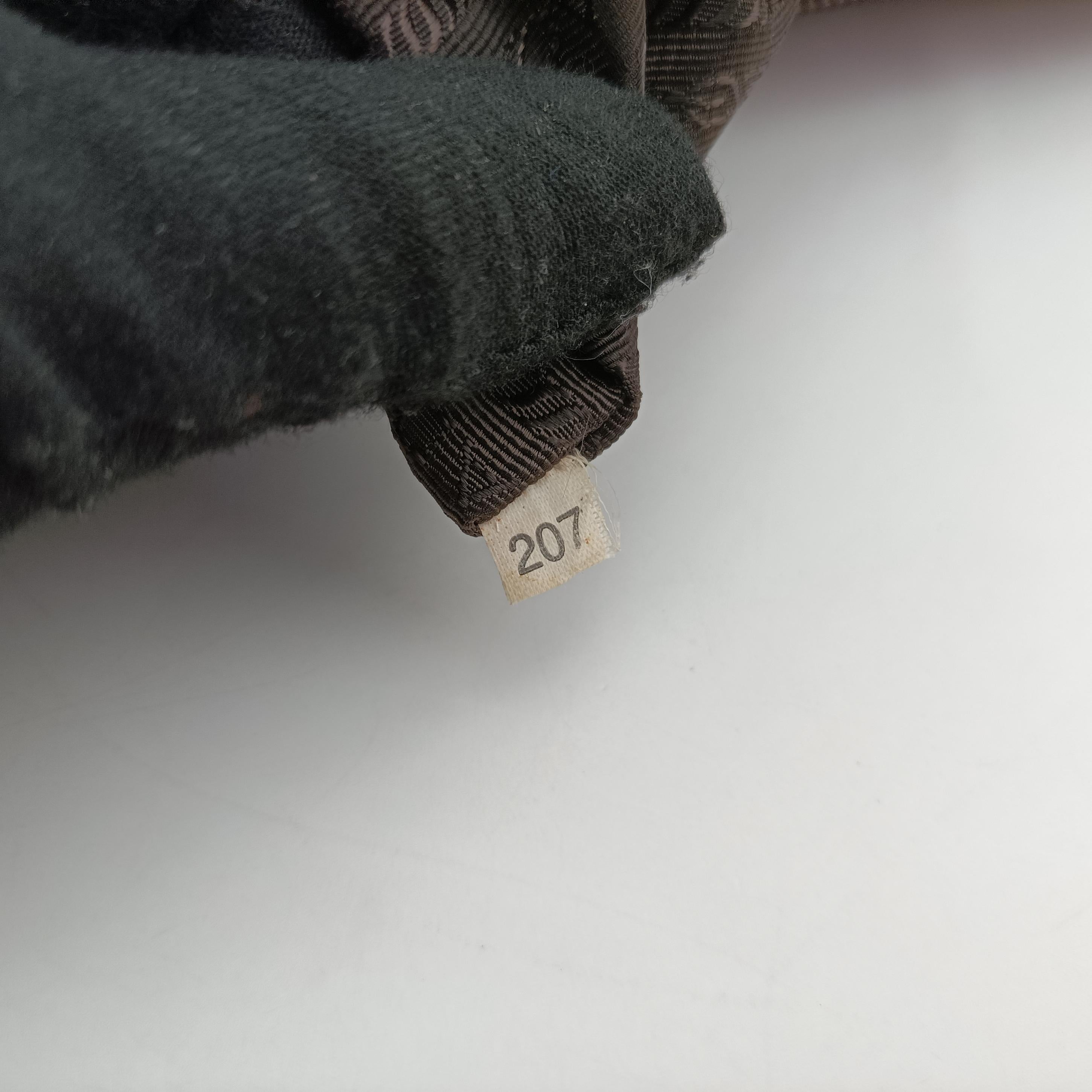 Pre-owned Prada Triangle Logo Plate Red Saffiano Leather  handbag | stylenewstar