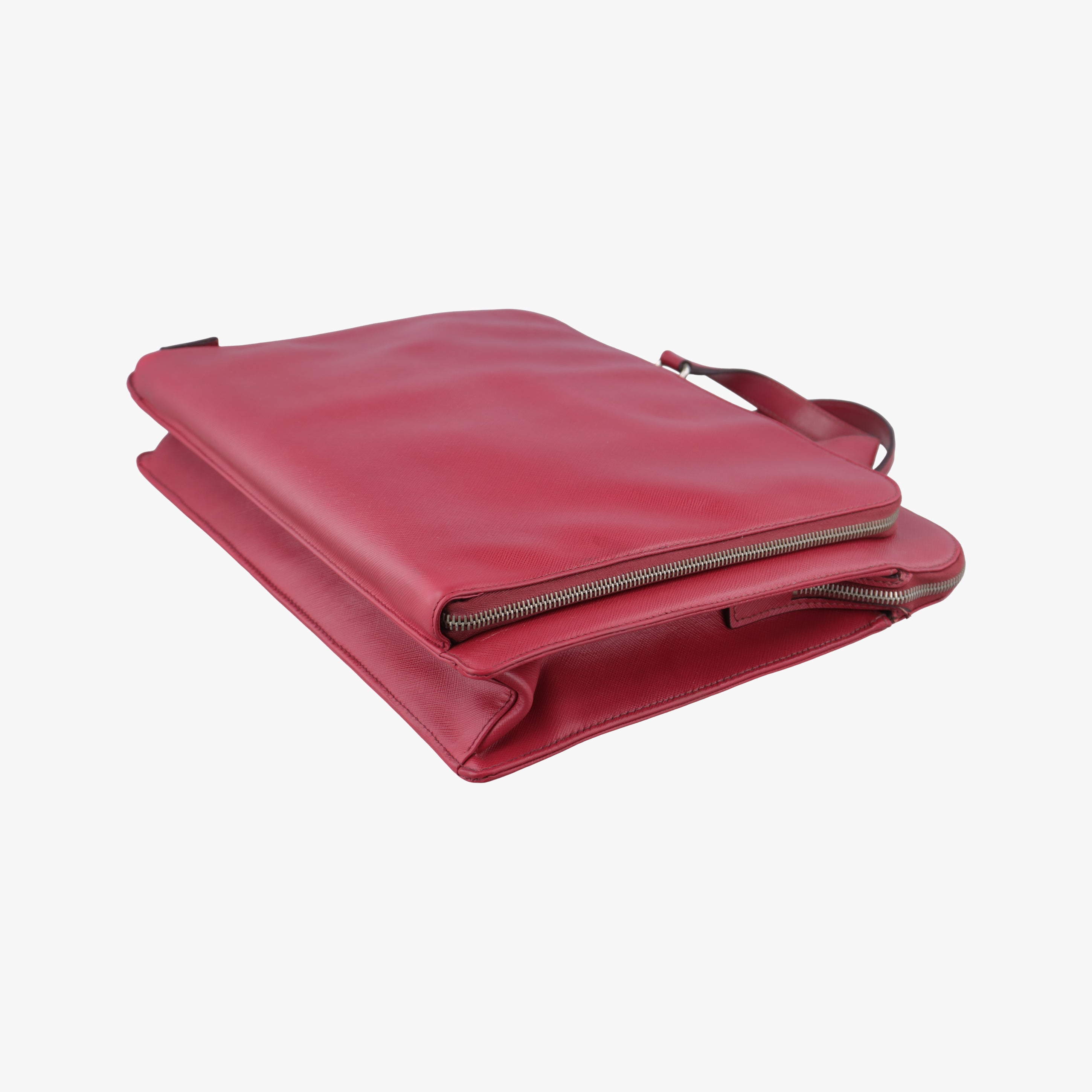 Pre-owned Prada Triangle Logo Plate Red Saffiano Leather  handbag | stylenewstar