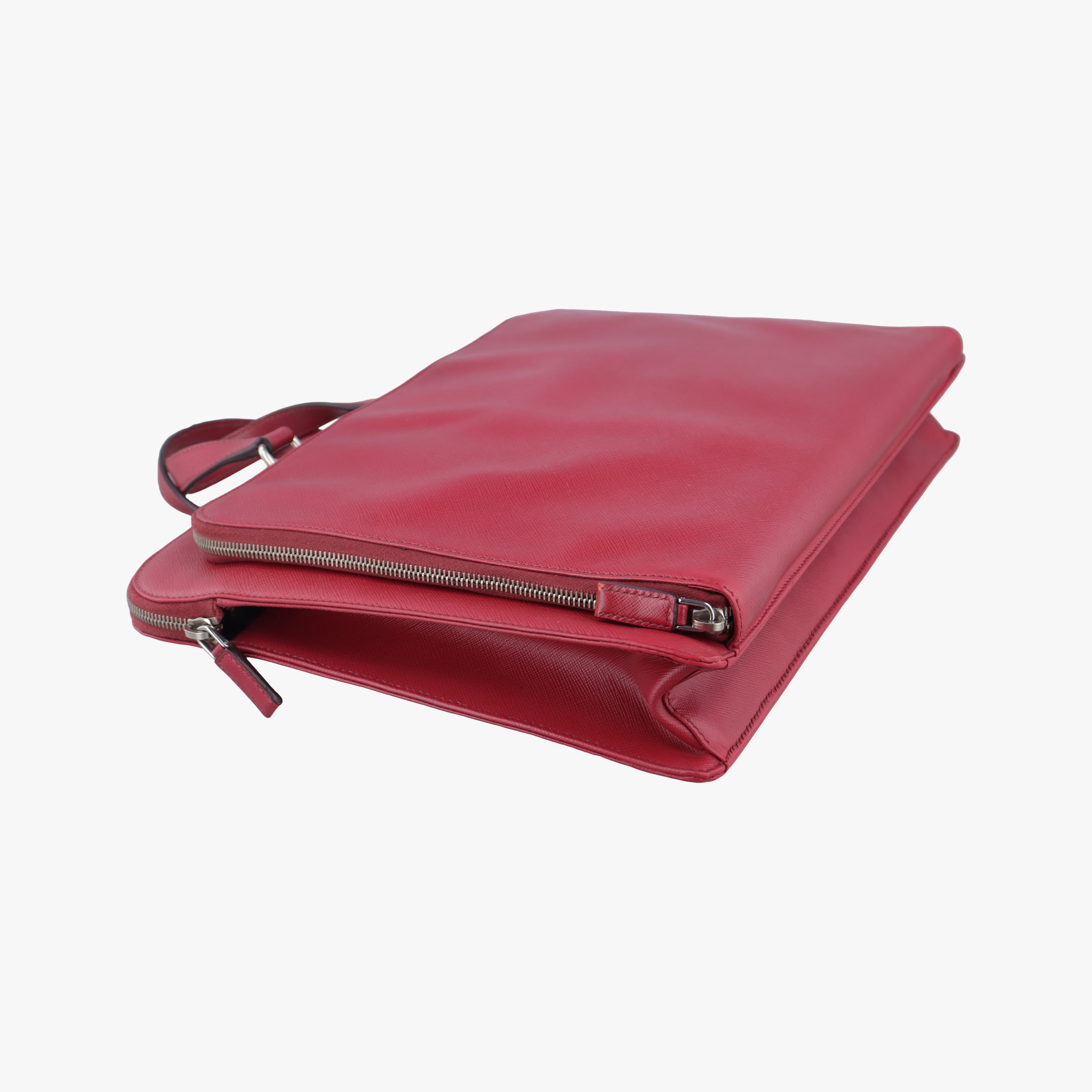 Pre-owned Prada Triangle Logo Plate Red Saffiano Leather  handbag | stylenewstar