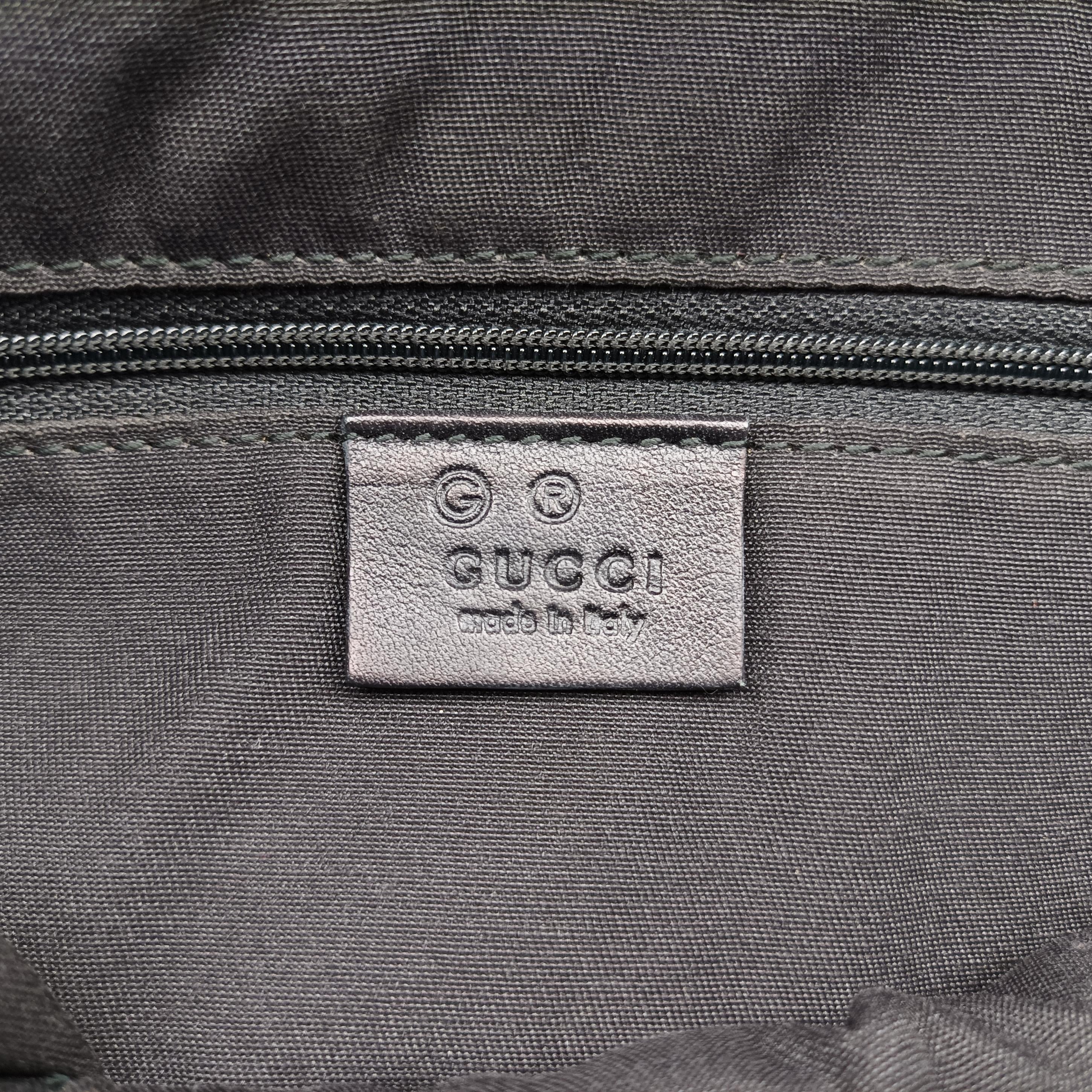 Pre-owned Gucci Horsebit pattern studs Black Leather 286304 handbag | stylenewstar