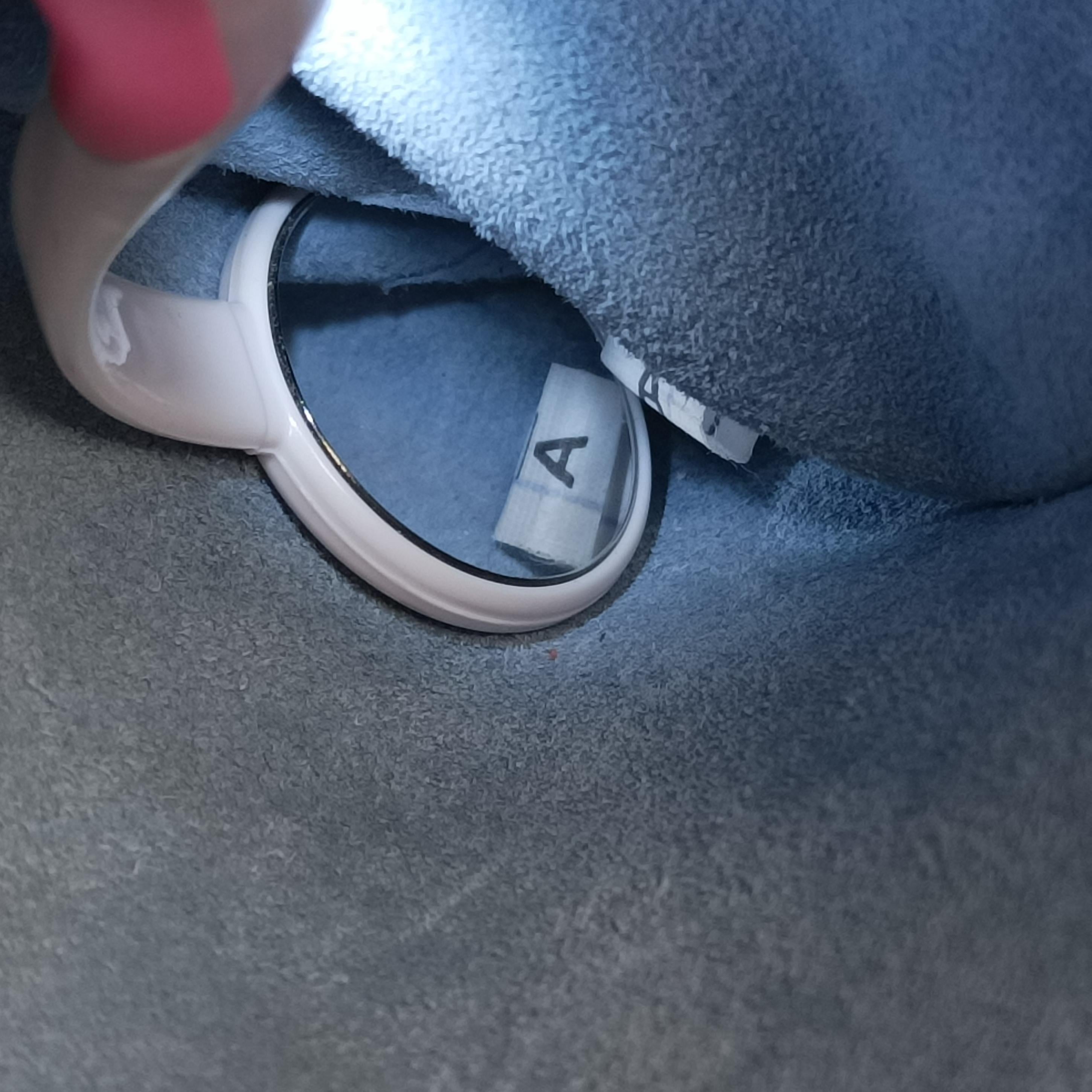 Vintage Prada Etiquette White leather 1BG122 shoulderbag | stylenewstar