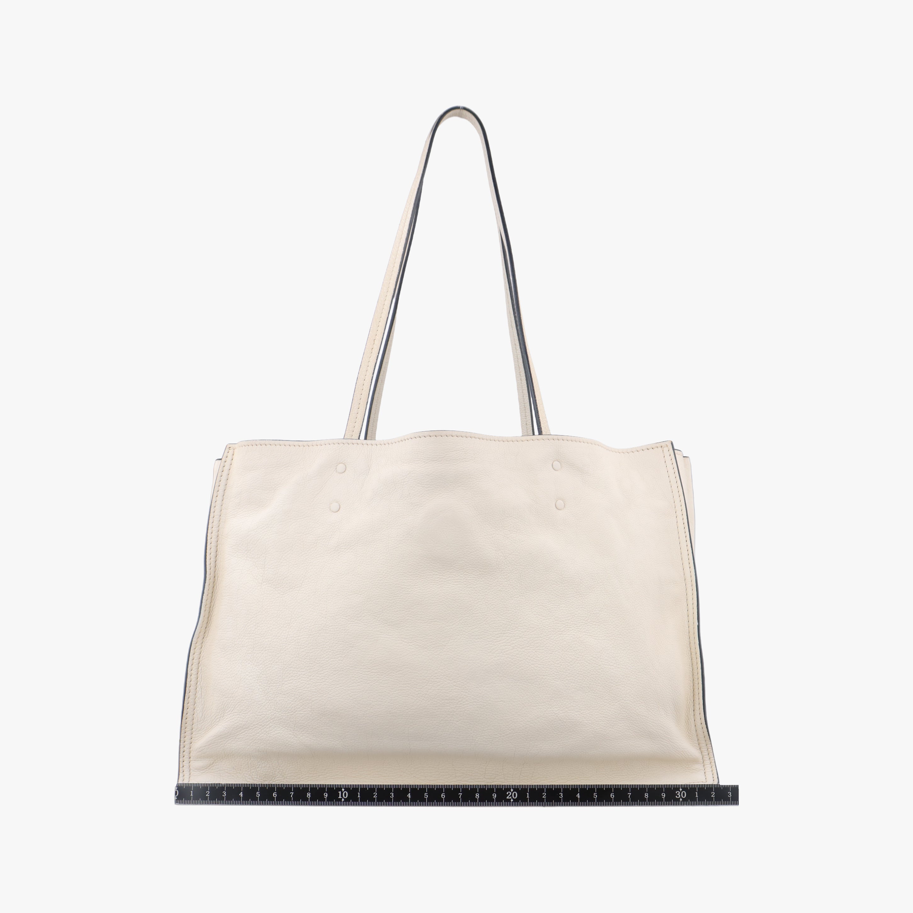 Vintage Prada Etiquette White leather 1BG122 shoulderbag | stylenewstar