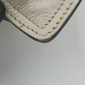 Vintage Prada Etiquette White leather 1BG122 shoulderbag | stylenewstar