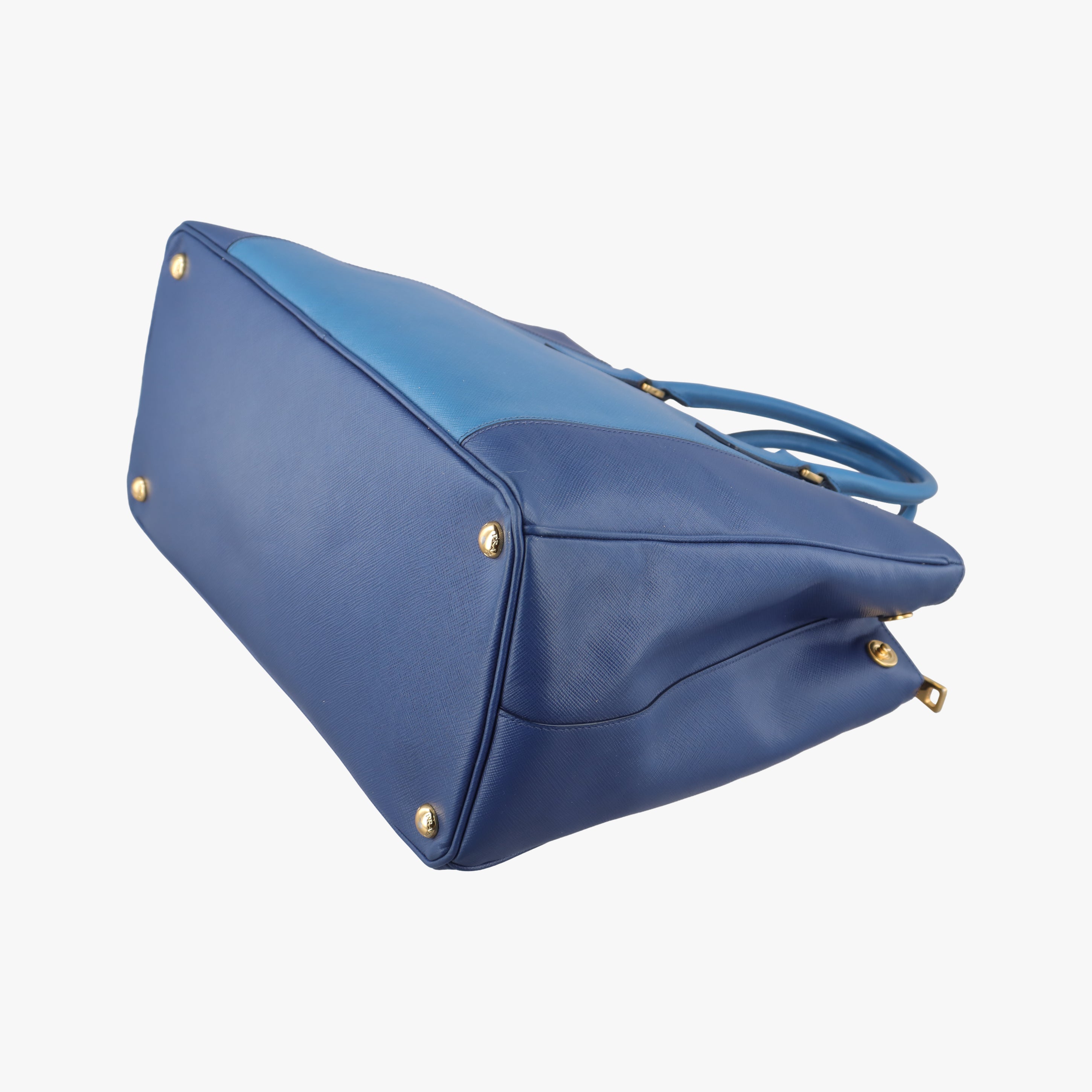 Pre-owned Prada Galleria Blue×Navy SAFFIANO Leather B2274C shoulderbag | stylenewstar