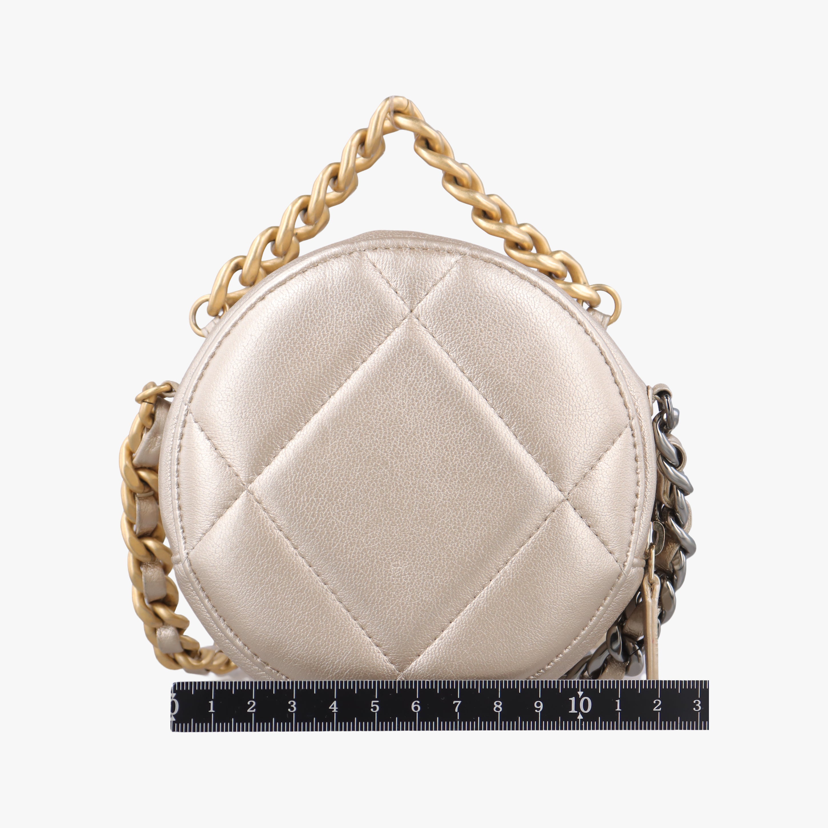 Pre-owned Chanel CHANEL 19 Round Golden lambskin AP0945 shoulderbag | stylenewstar