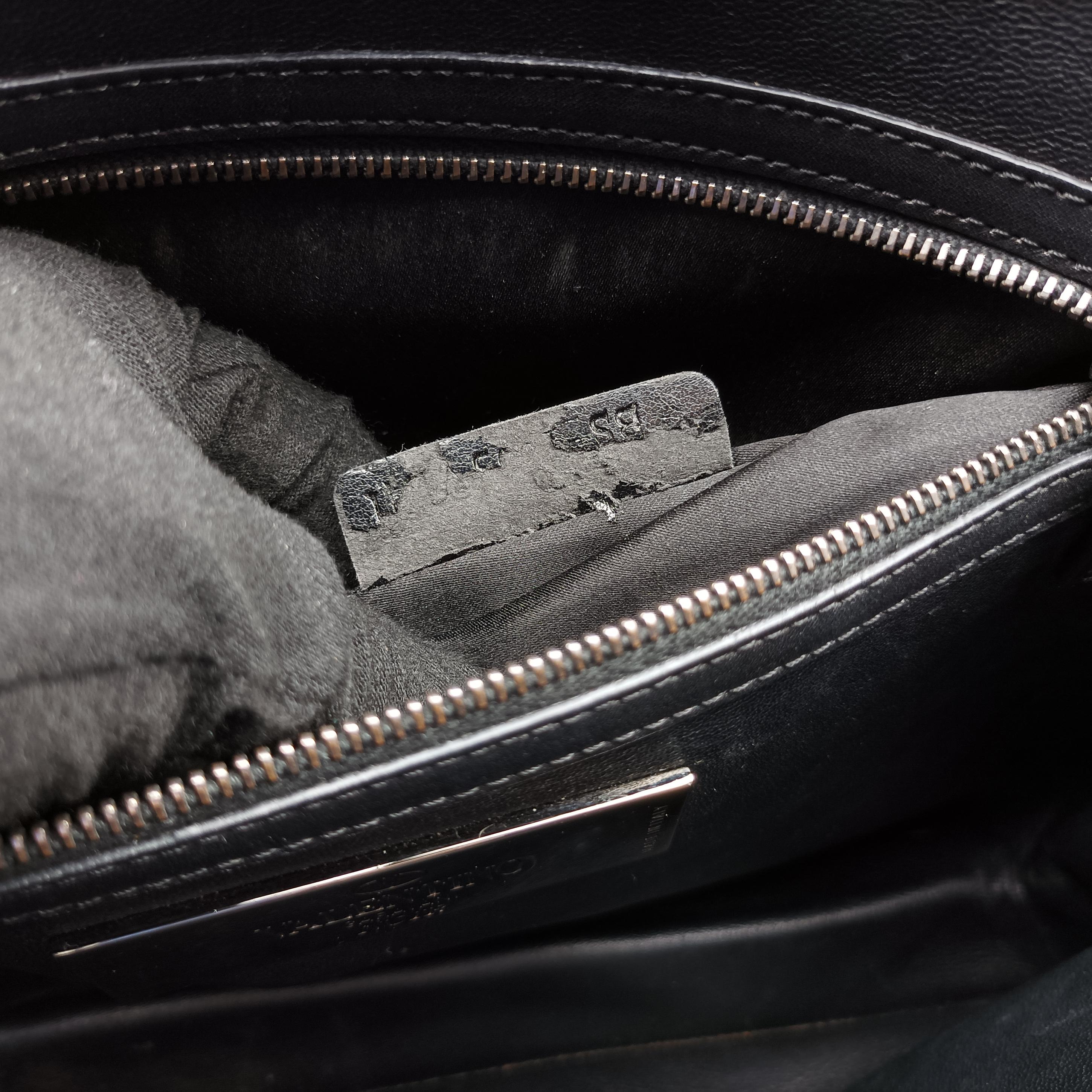 Vintage Valentino Rockstud Black Leather  shoulderbag | stylenewstar